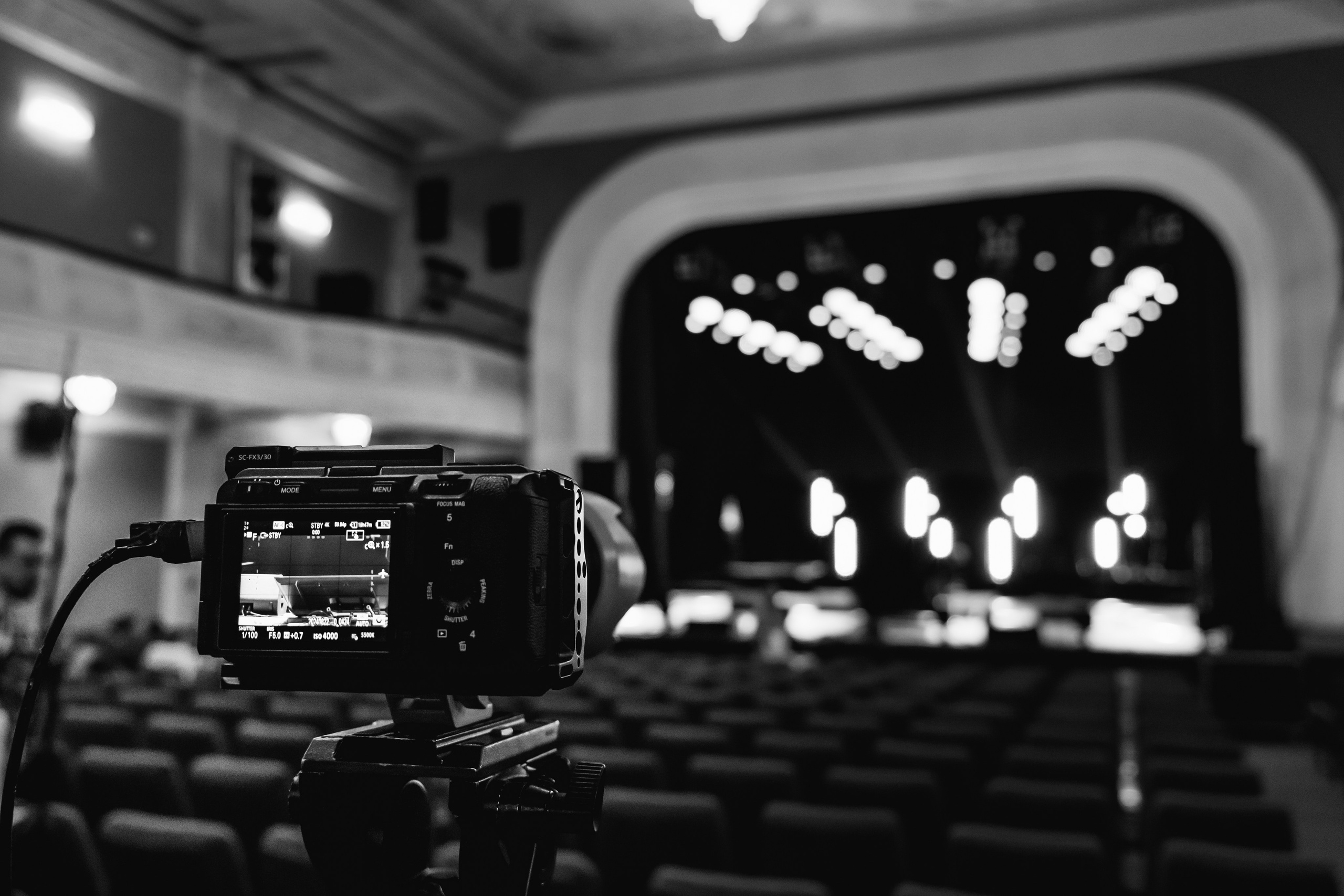 Backstage. Занимаюсь профессиональной фотографией и живу рядом с Байкалом. Работаю в разных жанрах