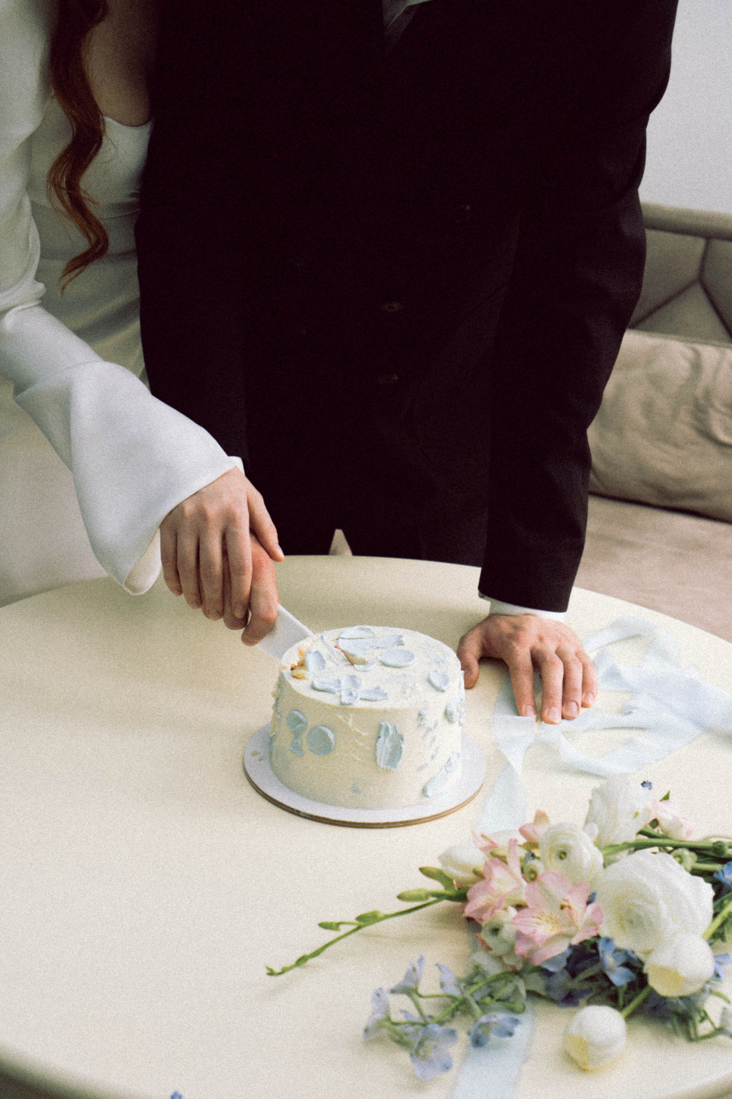 СВАДЕБНАЯ СЬЕМКА В ОТЕЛЕ. СБОРЫ ЖЕНИХА И НЕВЕСТЫ И ТАКЖЕ ТОР И ПОДГОТОВКА К ПРОГУЛКЕ. Профессиональный фотограф, Санкт-Петербург — Виктория Богомолова