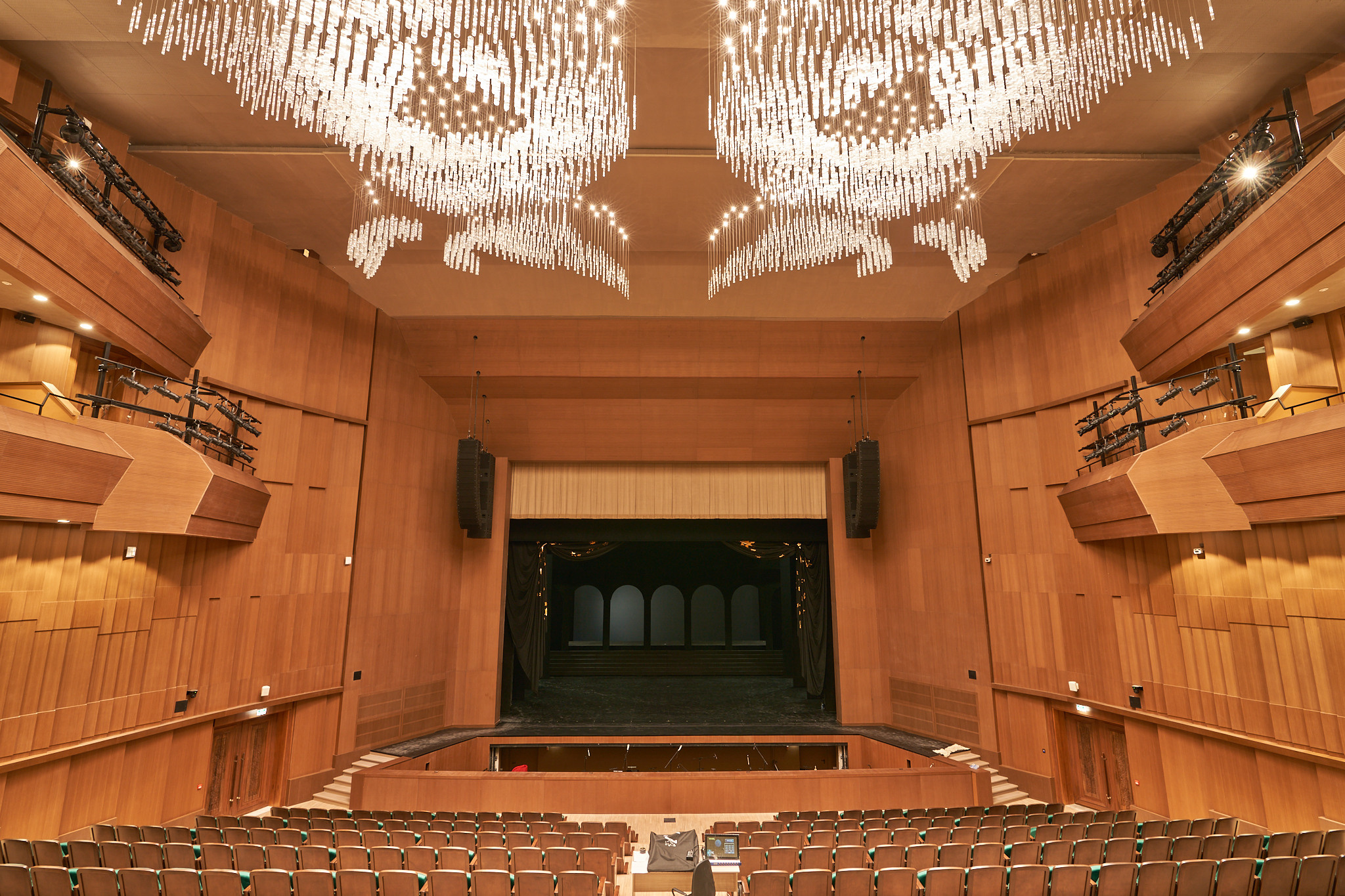 Almaty Theatre. Профессиональный фотограф в Алматы — Константин Чернобаев