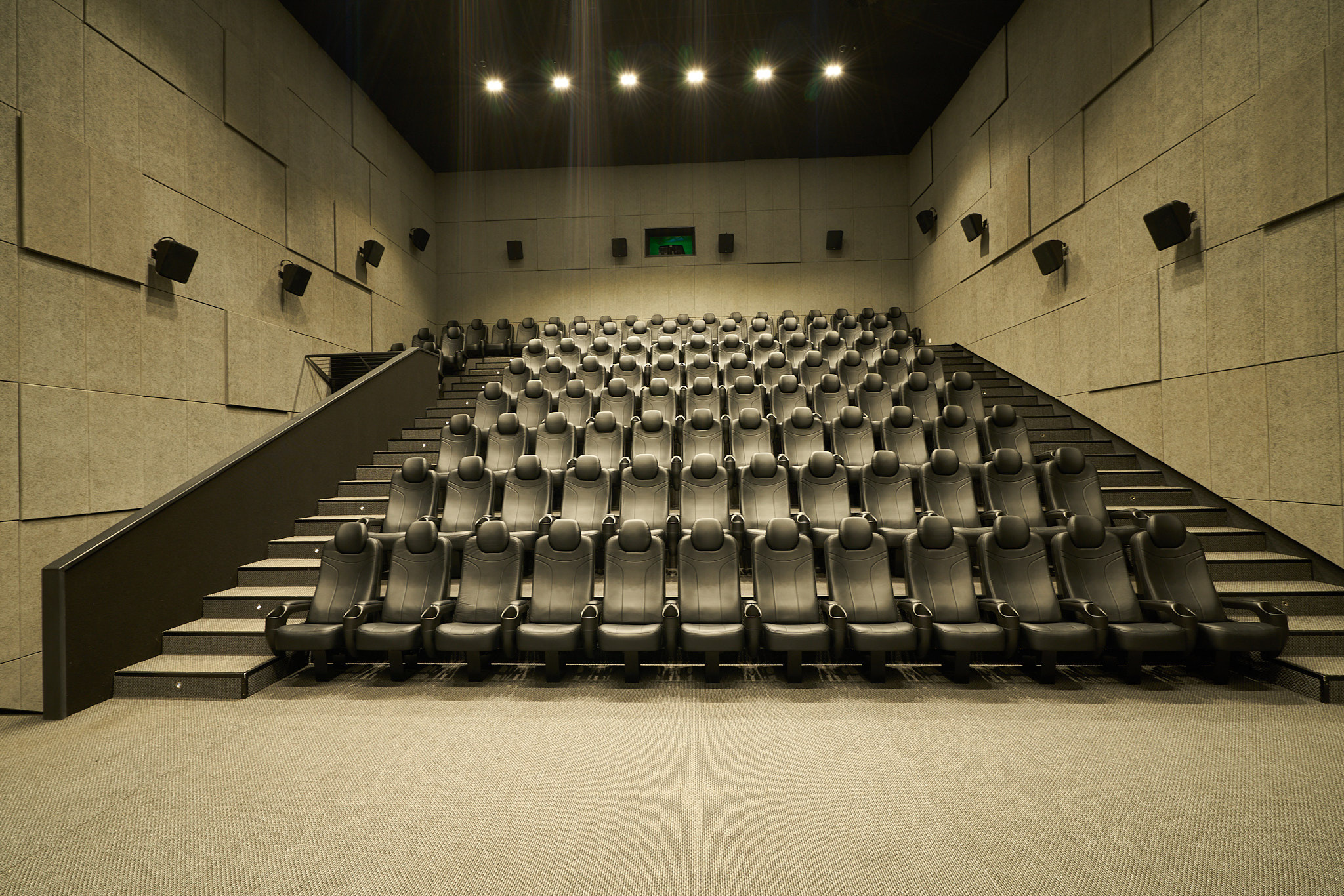 Kinopark в ТЦ «Forum». Профессиональный фотограф в Алматы — Константин Чернобаев