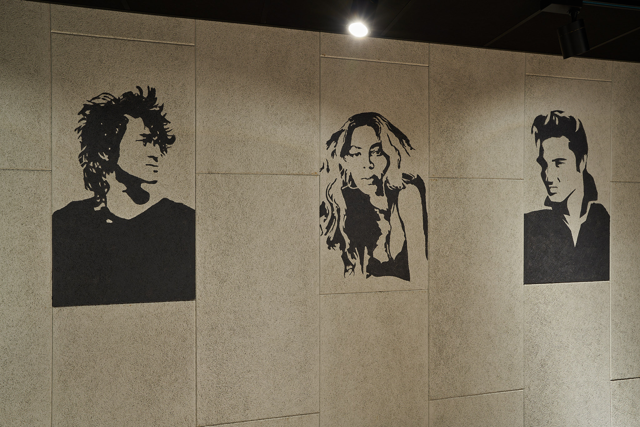 Музыкальный класс в NGS New Generation School. Профессиональный фотограф в Алматы — Константин Чернобаев