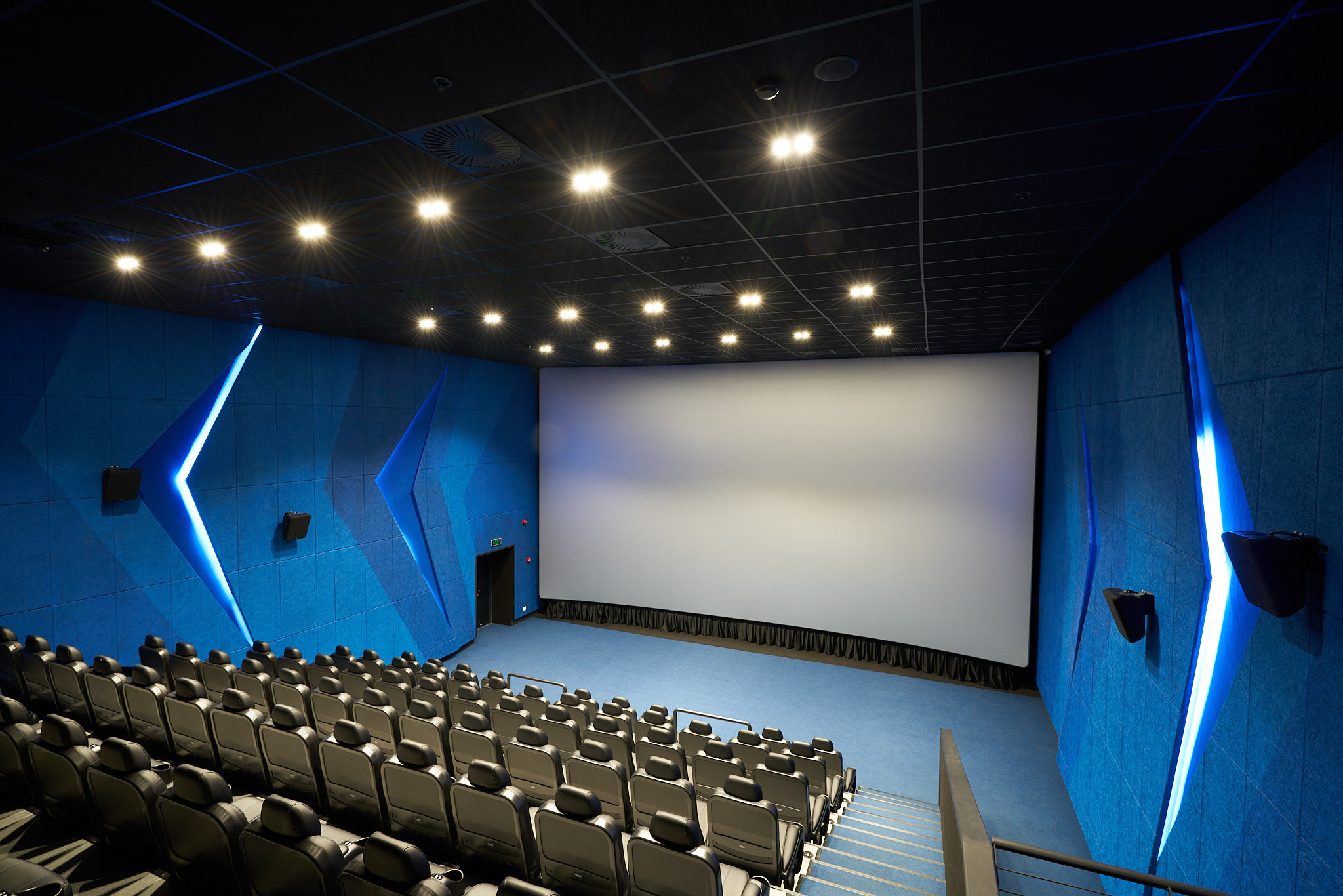 Kinopark в ТЦ «Forum». Профессиональный фотограф в Алматы — Константин Чернобаев