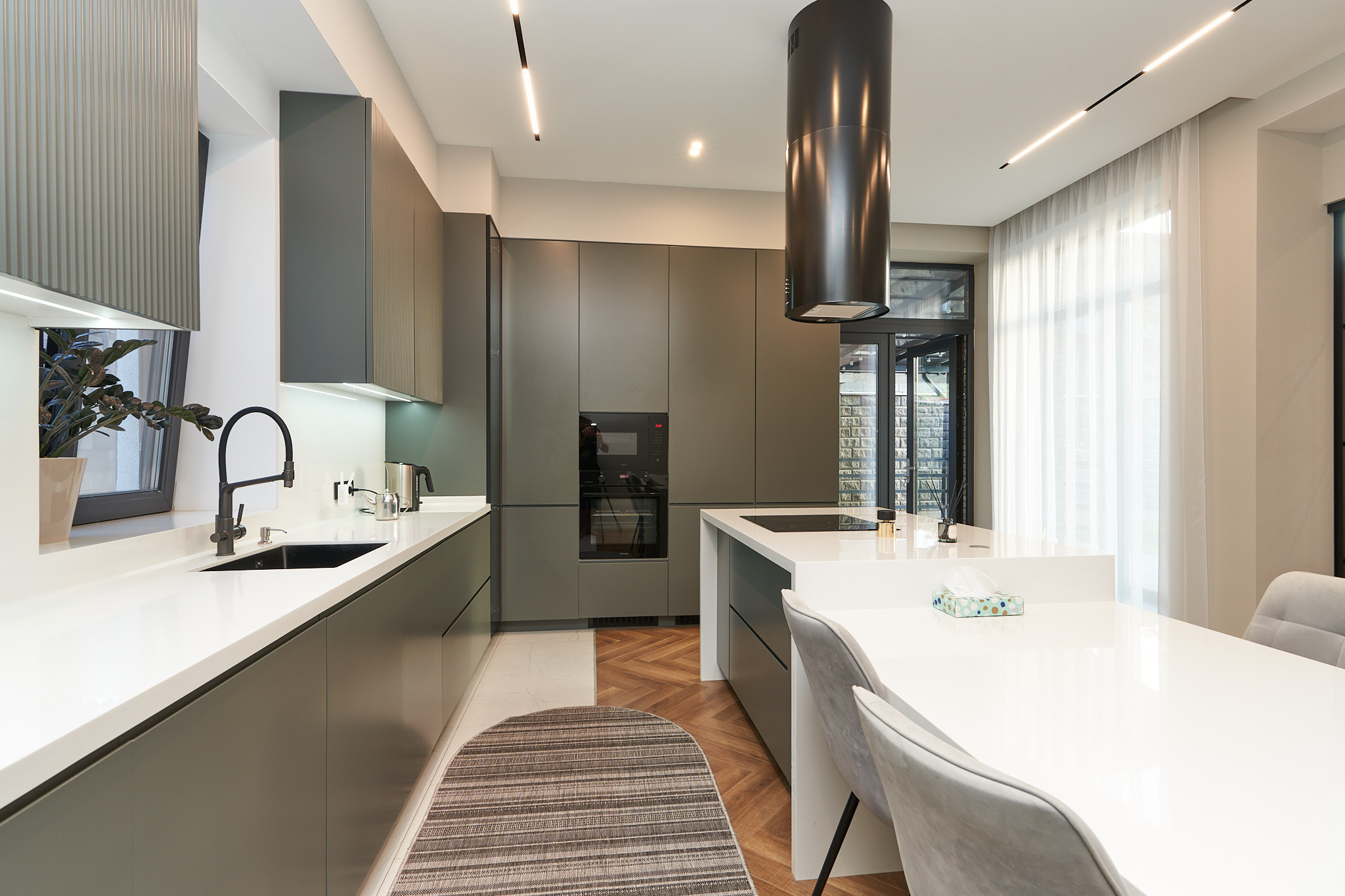 Современный коттедж в Бесагаш. Профессиональный фотограф в Алматы — Константин Чернобаев