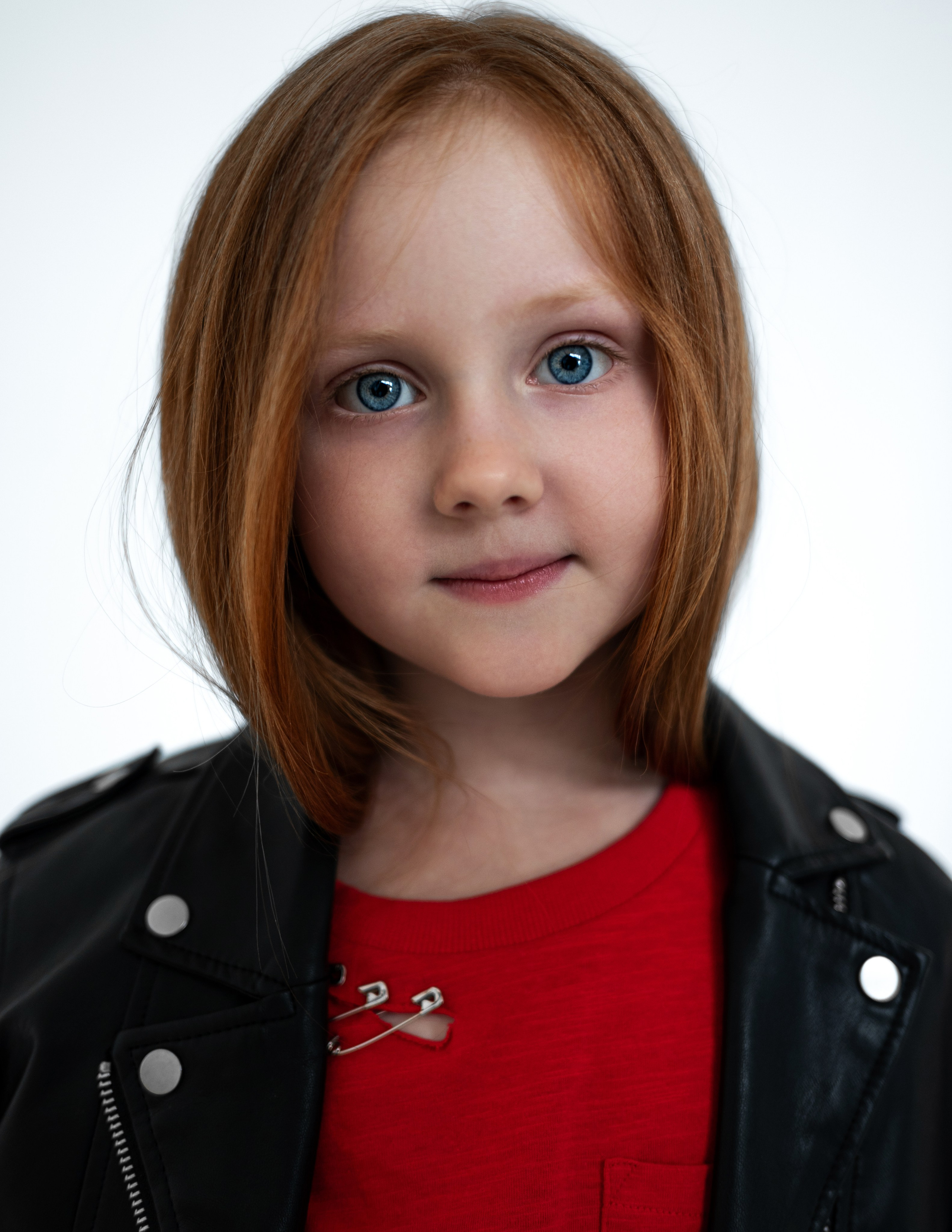 Модельное портфолио. Фотограф Москва Виктория Вишневская актерское / модельное портфолио