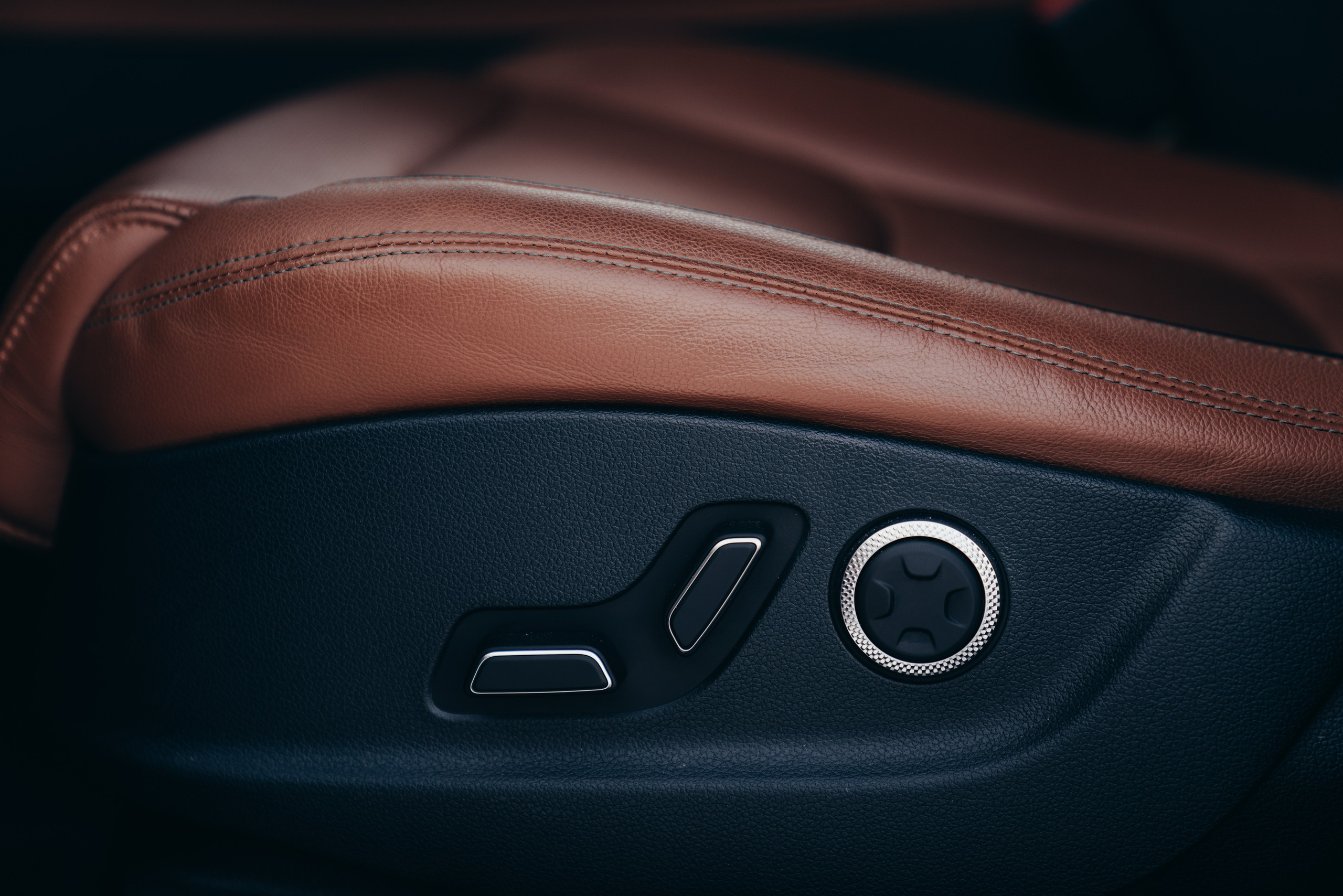 Genesis GV70. Идеальные портреты для соцсетей — Фотограф Ленар