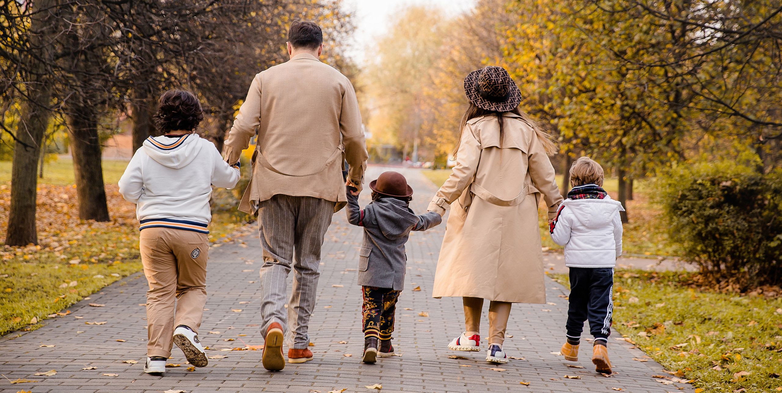 Осенняя фотосессия в парке Воронцовские пруды. Фотокнига. Семейный и детский фотограф в Москве Вера Ускова