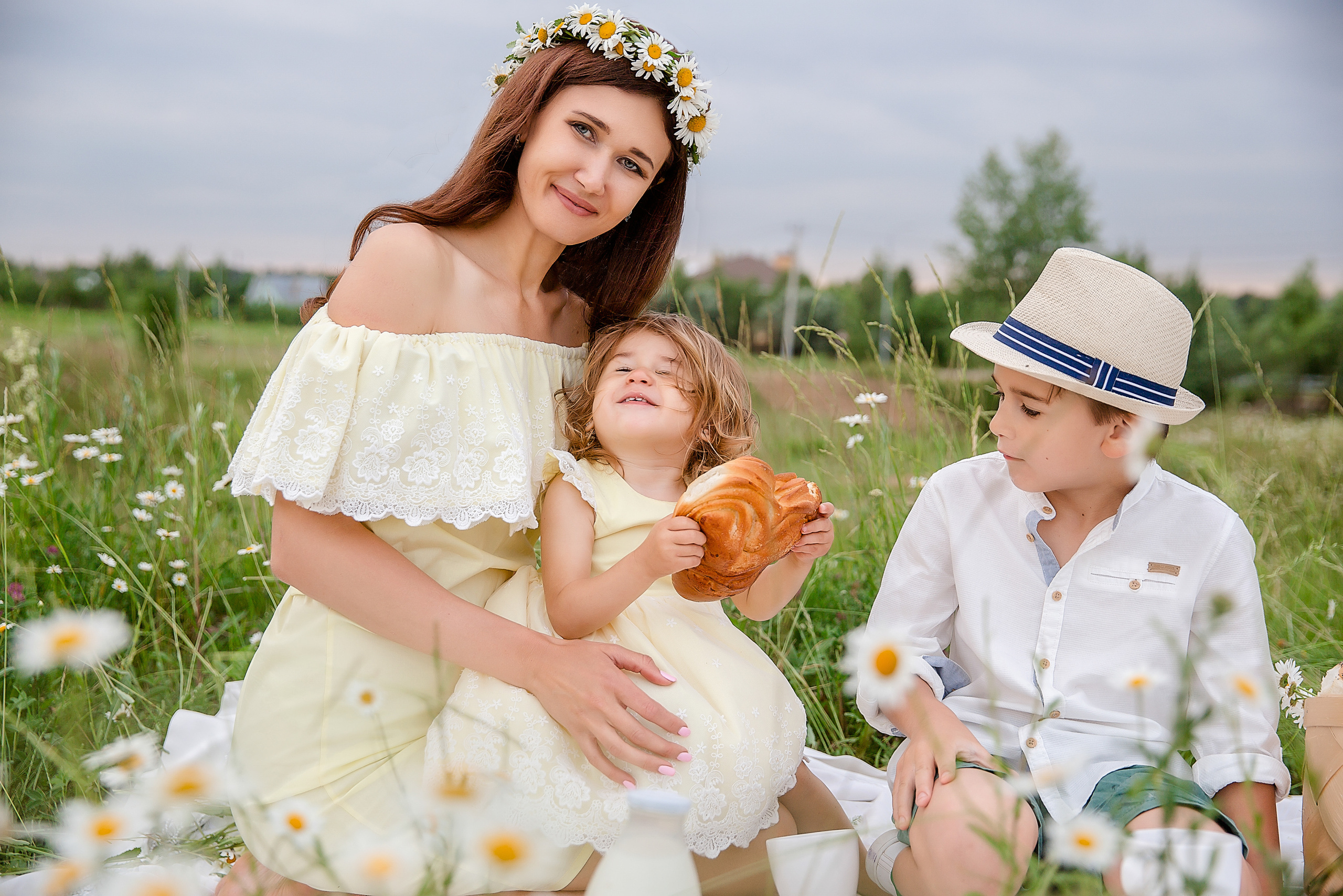 Фотосессия в ромашковом поле в Подмосковье. Семейный и детский фотограф в Москве Вера Ускова