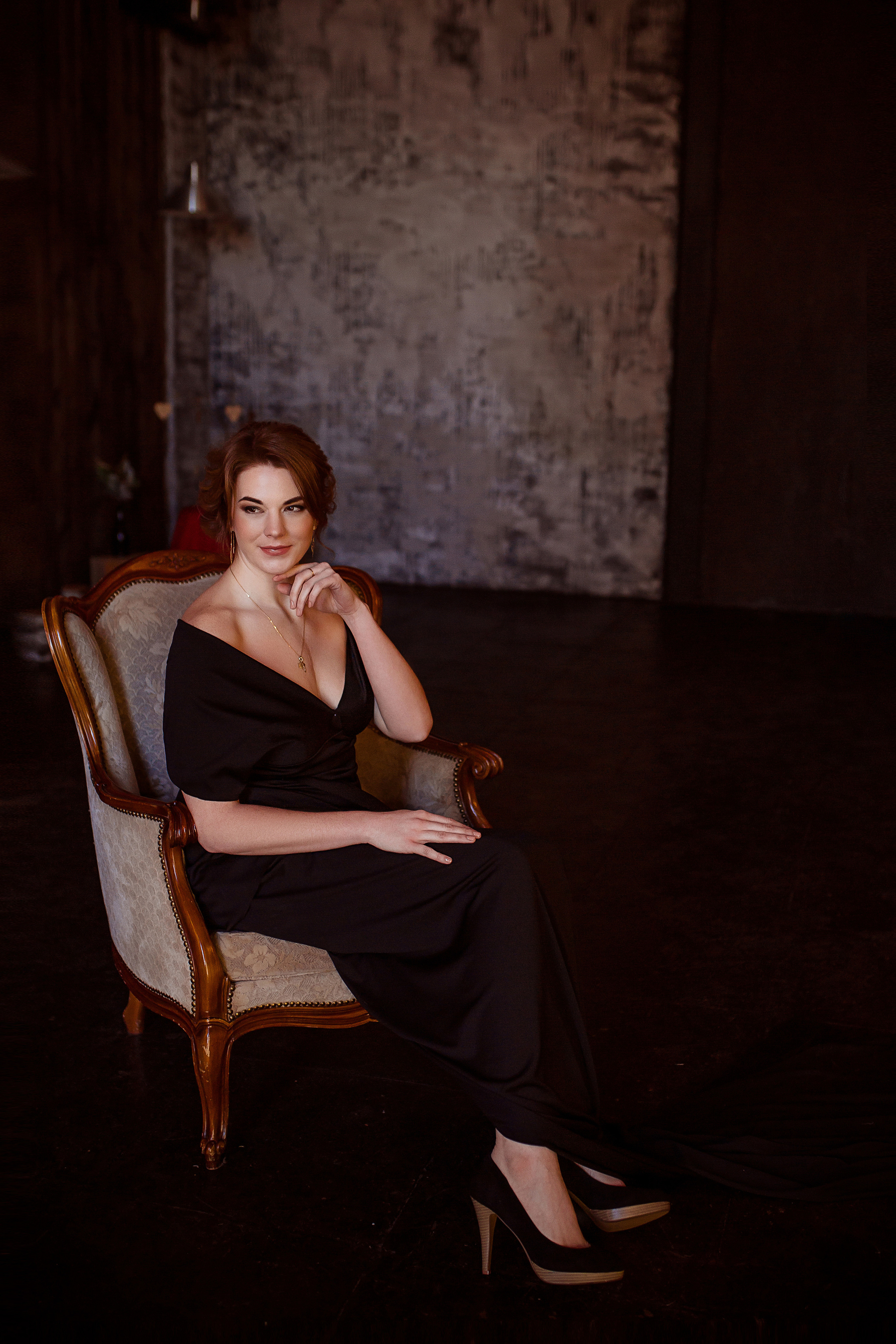 Женский портрет в фотостудии. Темный и светлый залы. Ольга. Семейный и детский фотограф в Москве Вера Ускова