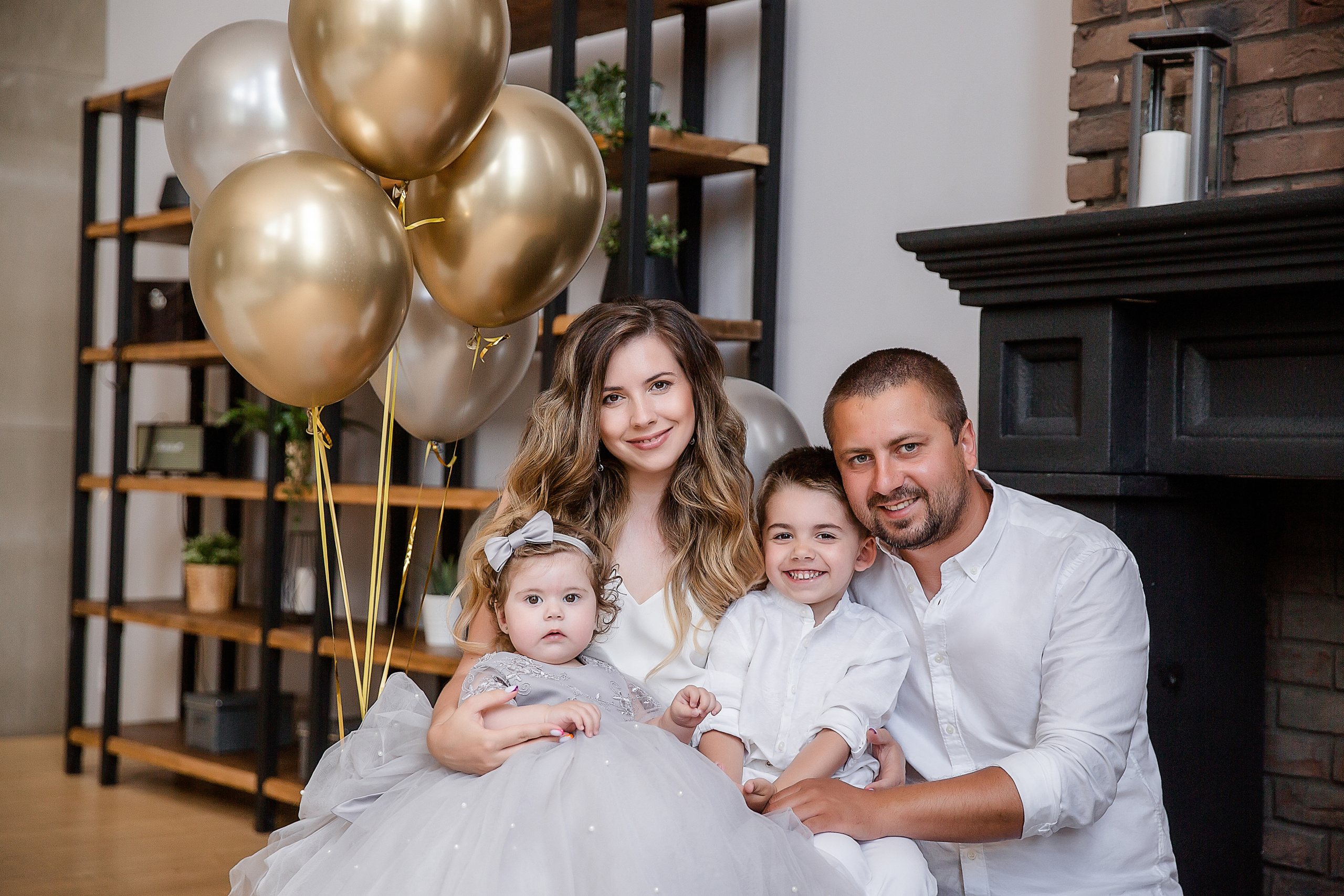 Семейная фотосессия в студии. Василина, Дмитрий, Егор и Ксюша. Семейный и детский фотограф в Москве Вера Ускова