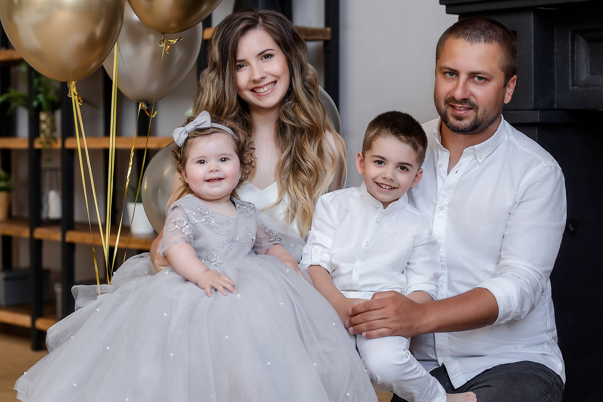 Семейная фотосессия в студии. Василина, Дмитрий, Егор и Ксюша. Семейный и детский фотограф в Москве Вера Ускова