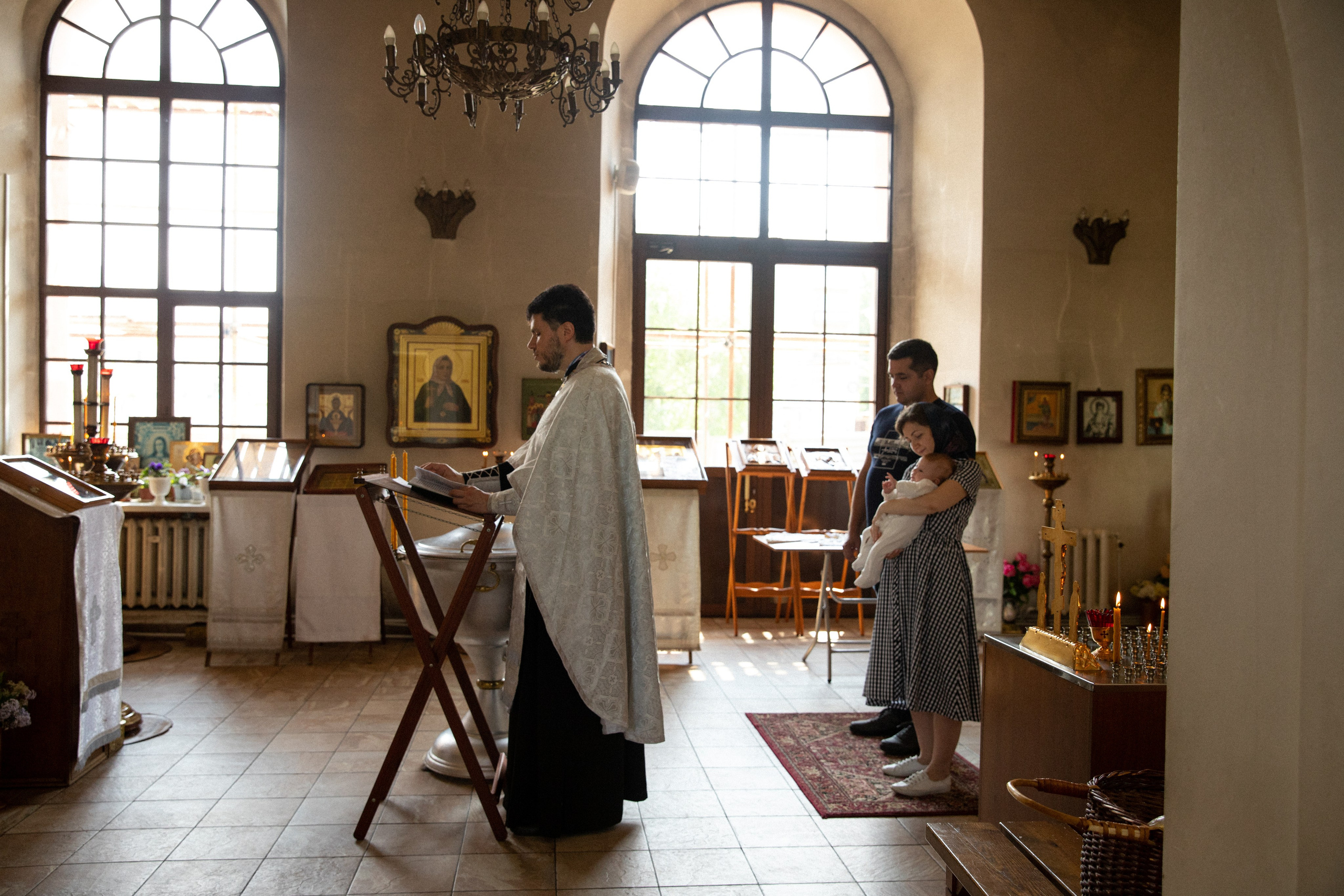 Крещение Марии. Фотограф на крещение в Рязани. Семейный фотограф