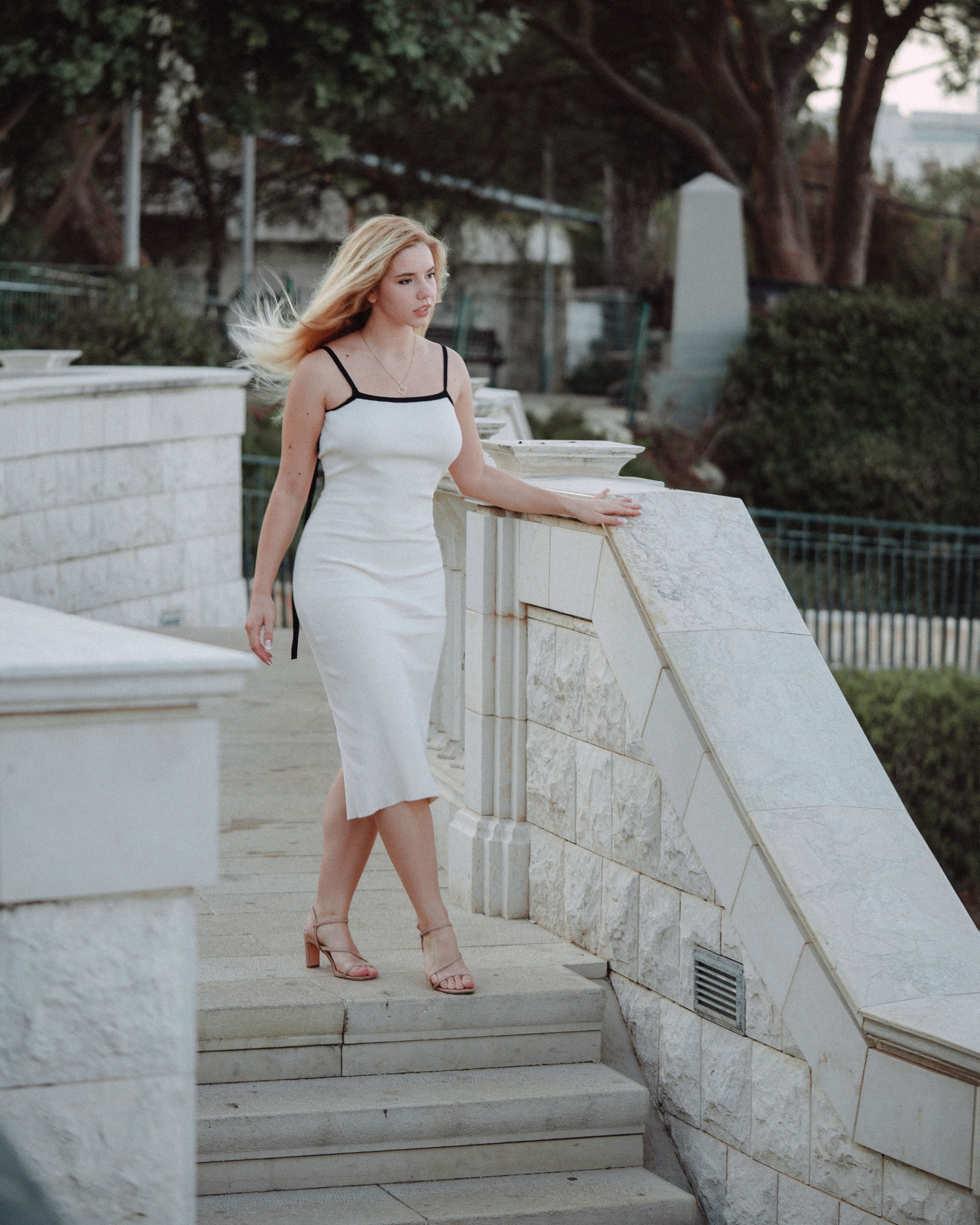 В цветущем саду. Портретный и свадебный фотограф в Москве Финкельштенй Анна