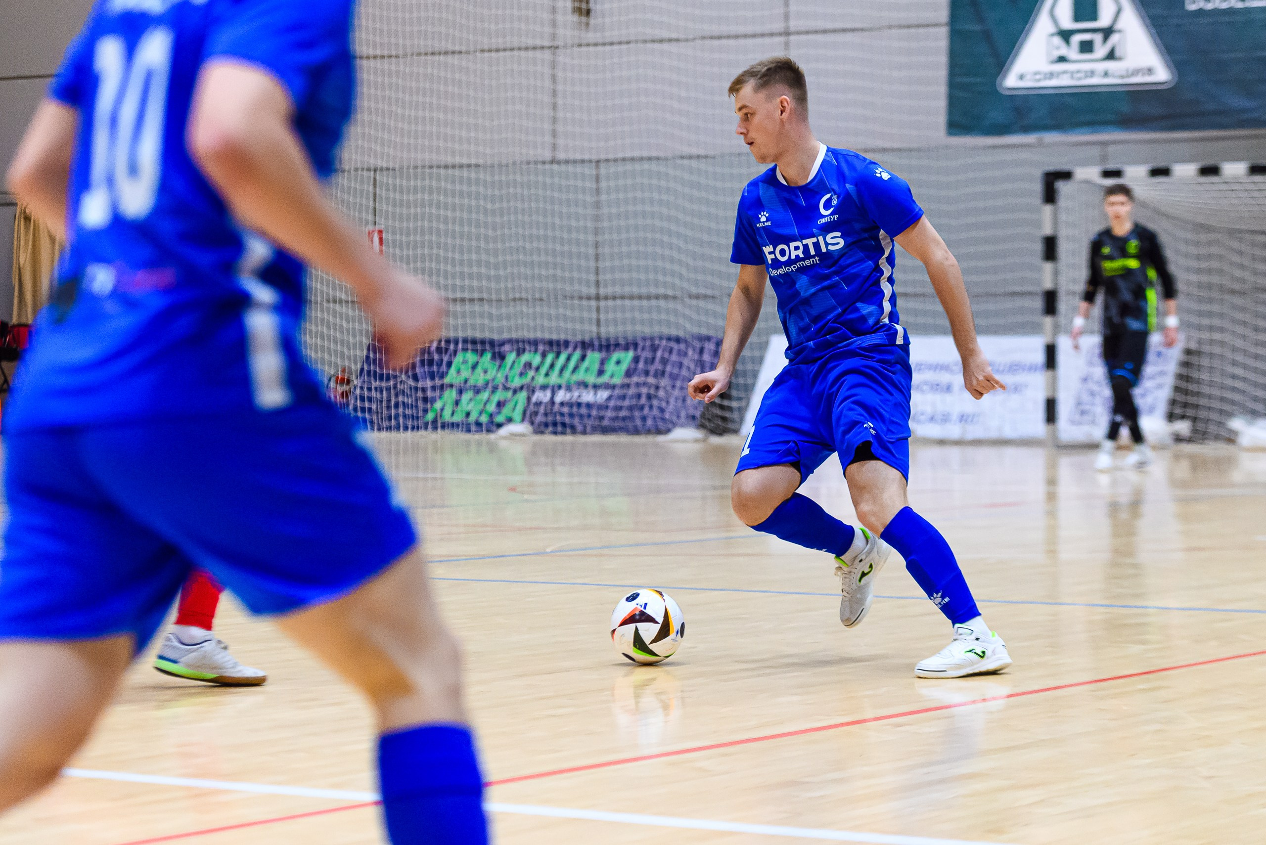 Высшая лига по футзалу — Сезон 2024-2025 — 2ой тур. Репортажный фотограф в Кемерово