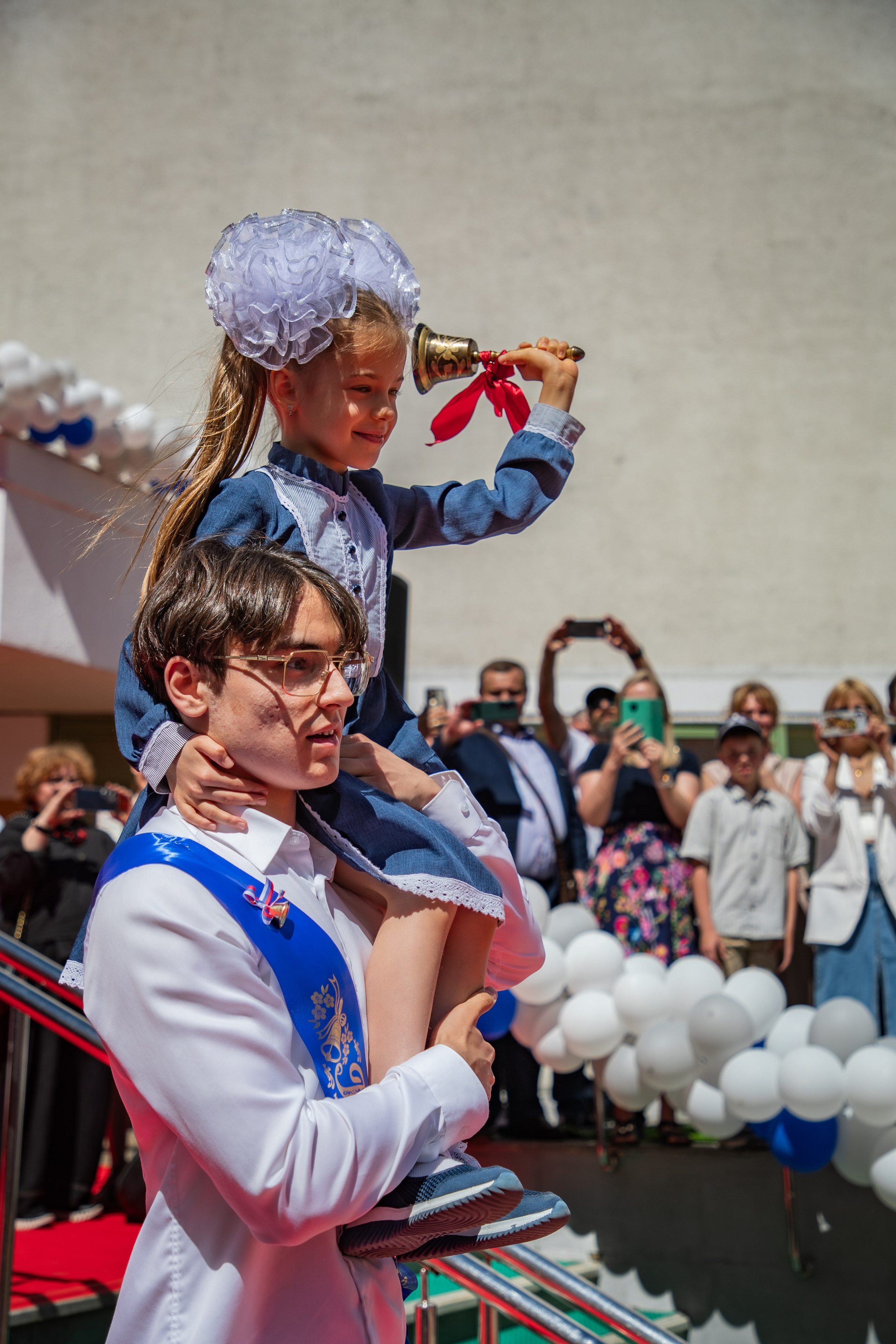 Мой взгляд на Последний звонок. Фотограф в Москве портреты | репортажи | спорт