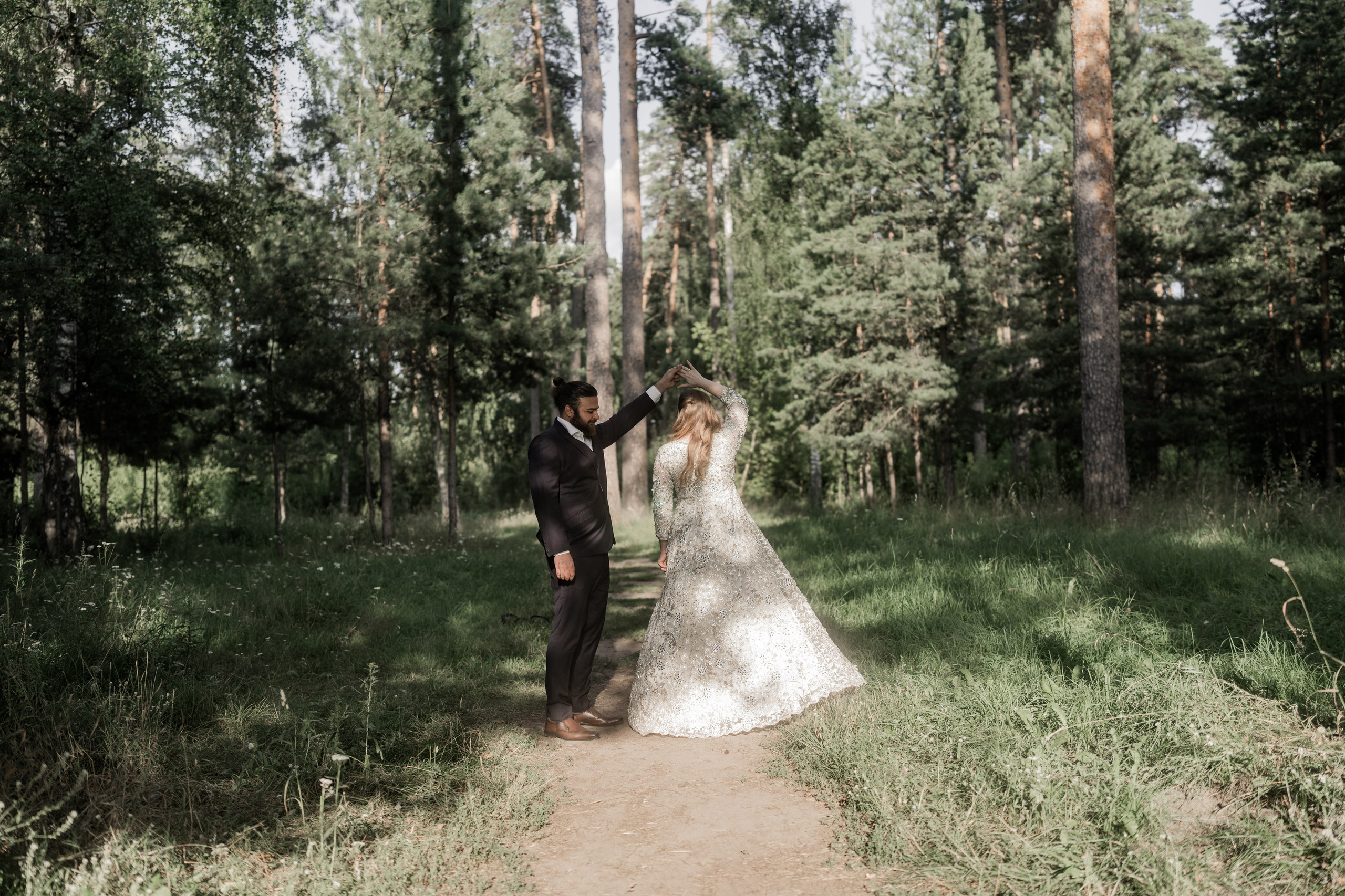 Свадьба Умар и Мила. Прогулка. Свадебный и индивидуальный фотограф Аля Мамакова