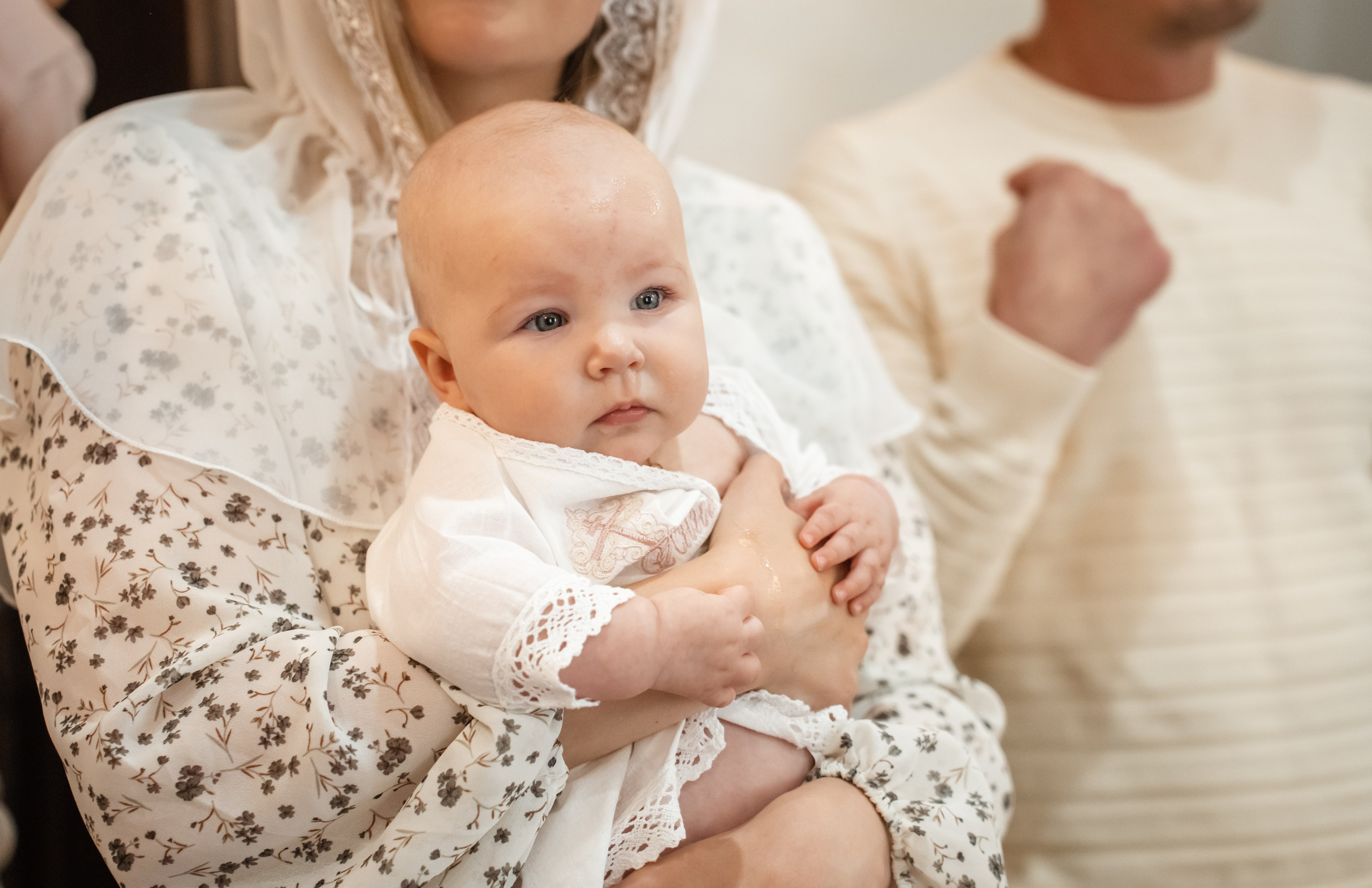 Крещение Анны в хаме Дмитрия Солунского. Фотограф на Крещение Тула и Венчание в Туле, детский и семейный фотограф