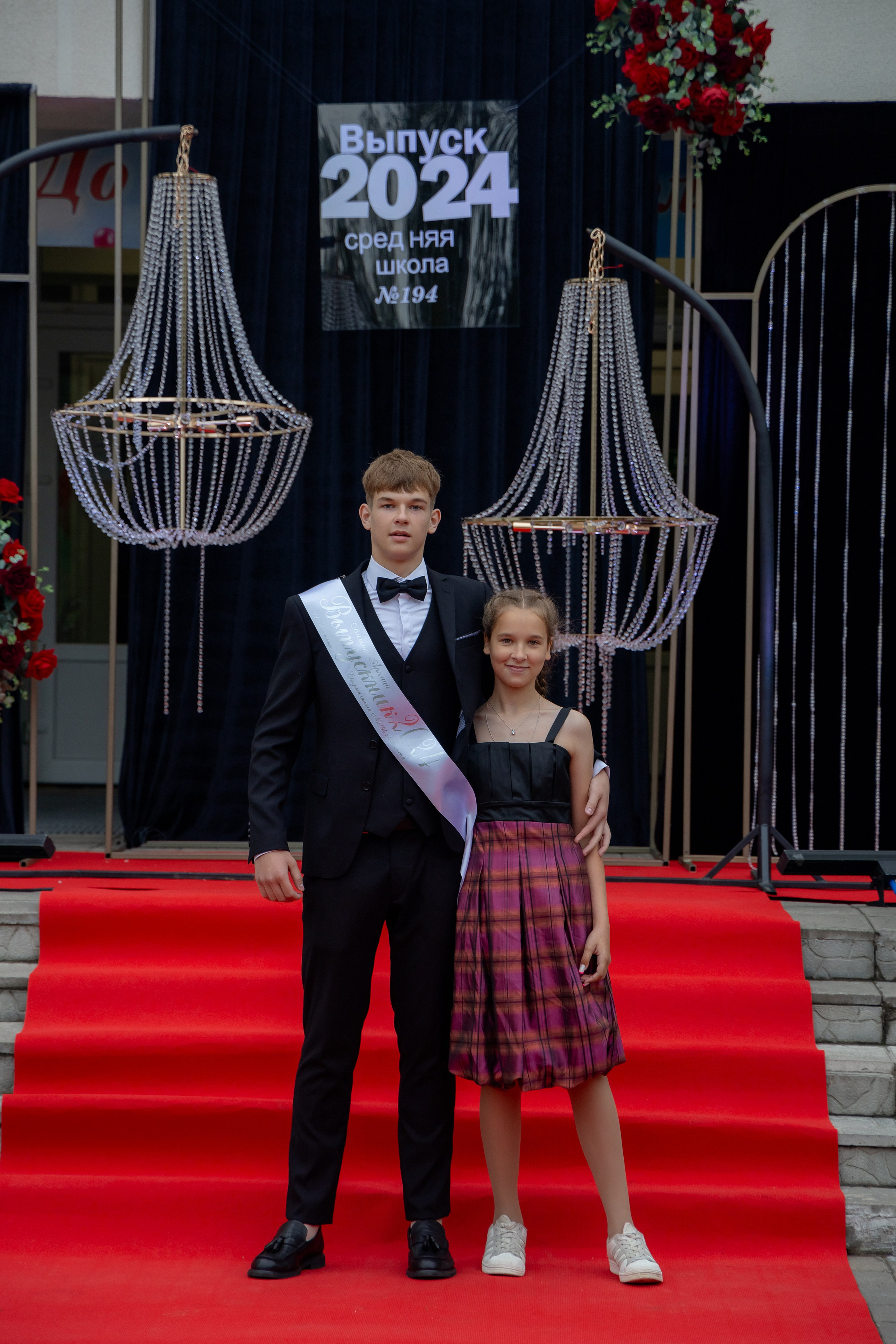 Школьный выпускной 2024 год в Соколе (Минск). Свадебный фотограф в Минске/Беларуси Сергей Спиридонов
