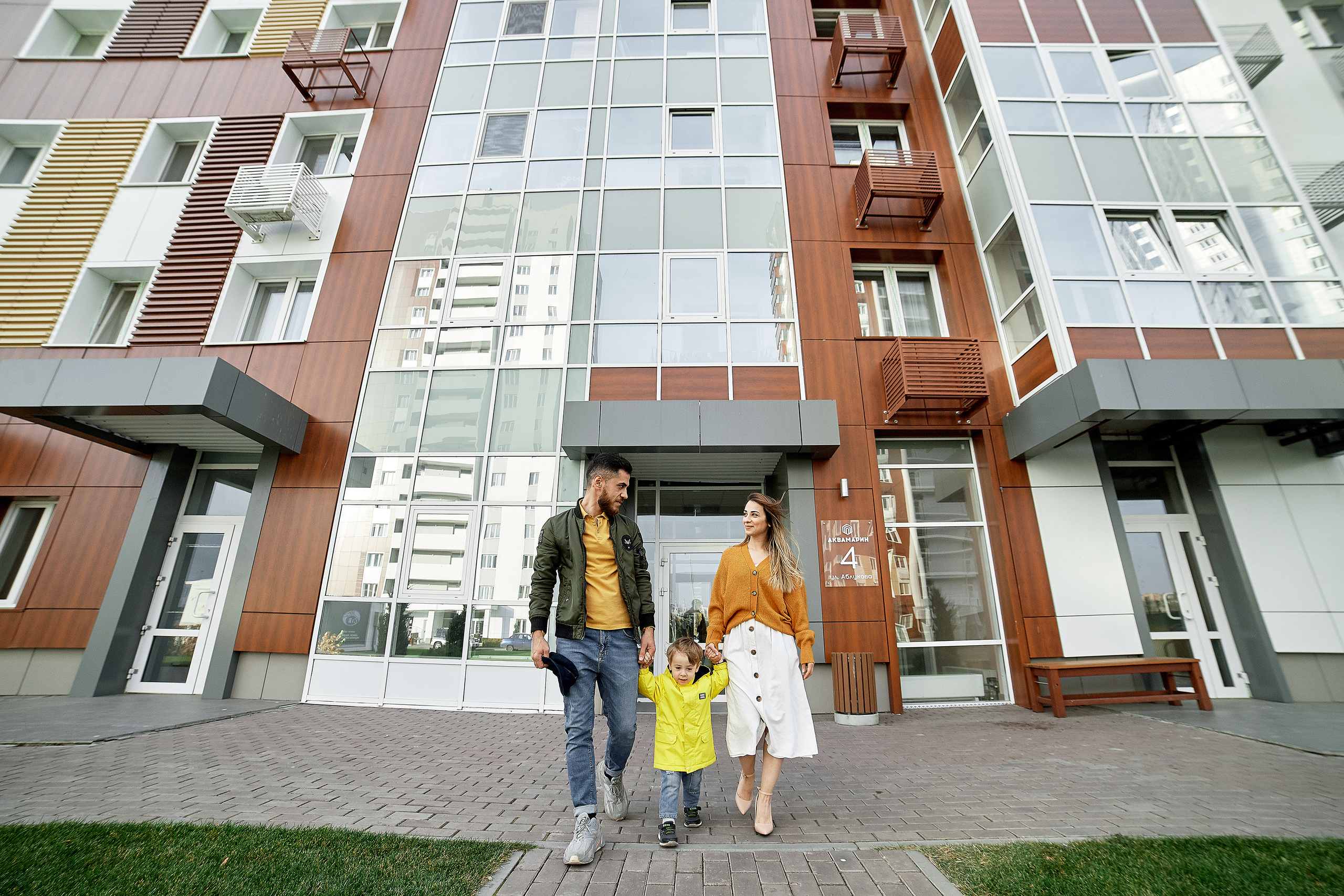 Семейная съёмка на территории ЖК Аквамарин. Свадебный фотограф в Ульяновске Александр Никитин