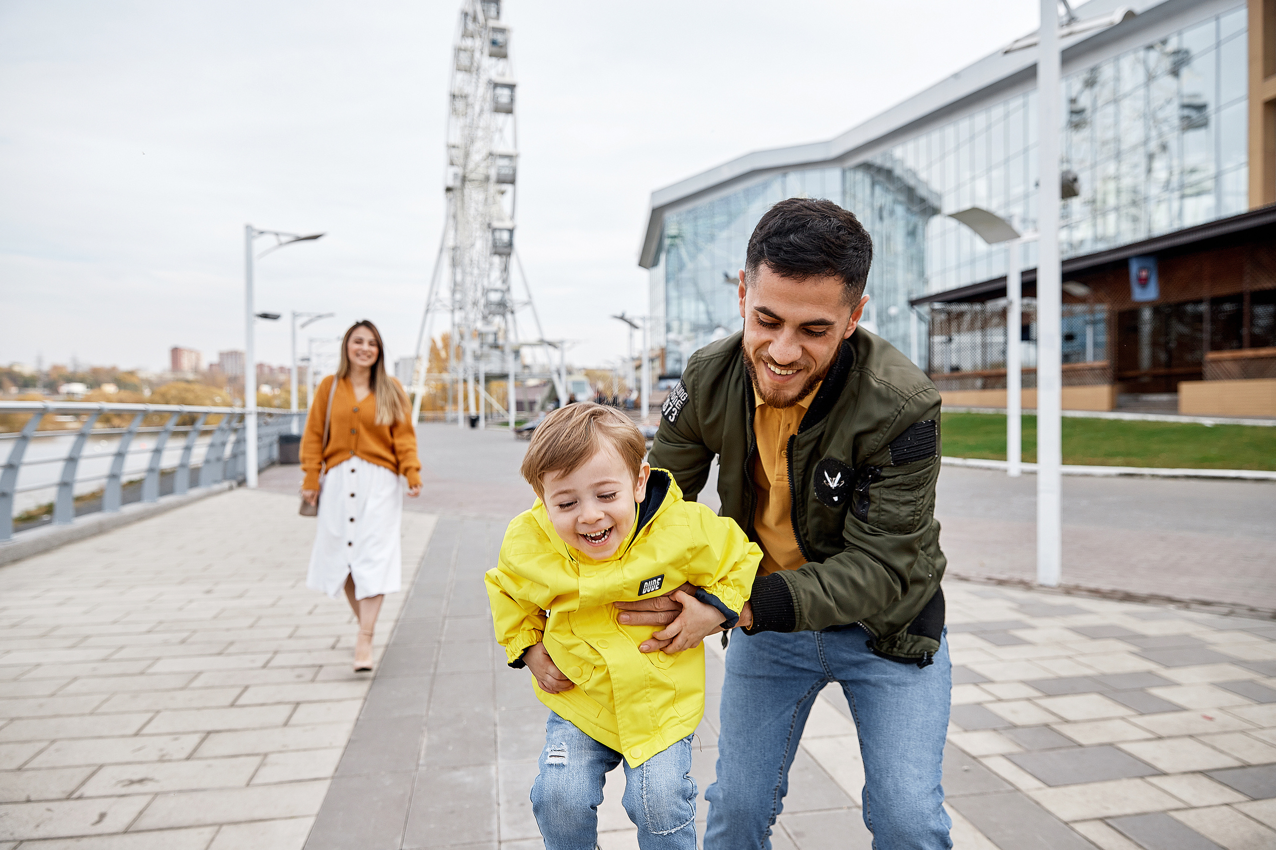 Семейная съёмка на территории ЖК Аквамарин. Свадебный фотограф в Ульяновске Александр Никитин