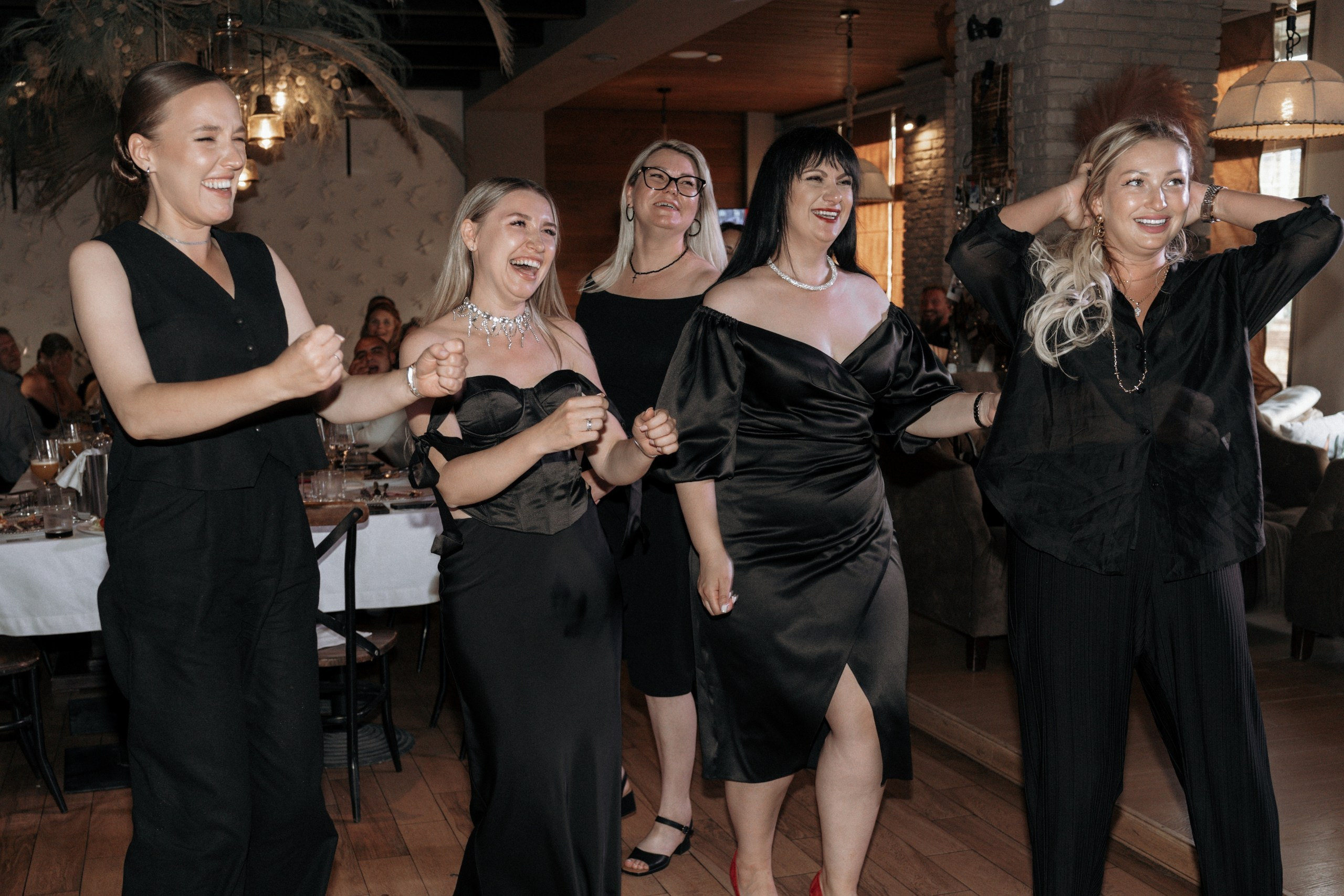 Свадьба Анастасии и Евгения, Картинная галерея, прогулка в лесу. Ресторан «Хлеб и Винотека». Свадебный фотограф в Тамбове Павел Четвертков