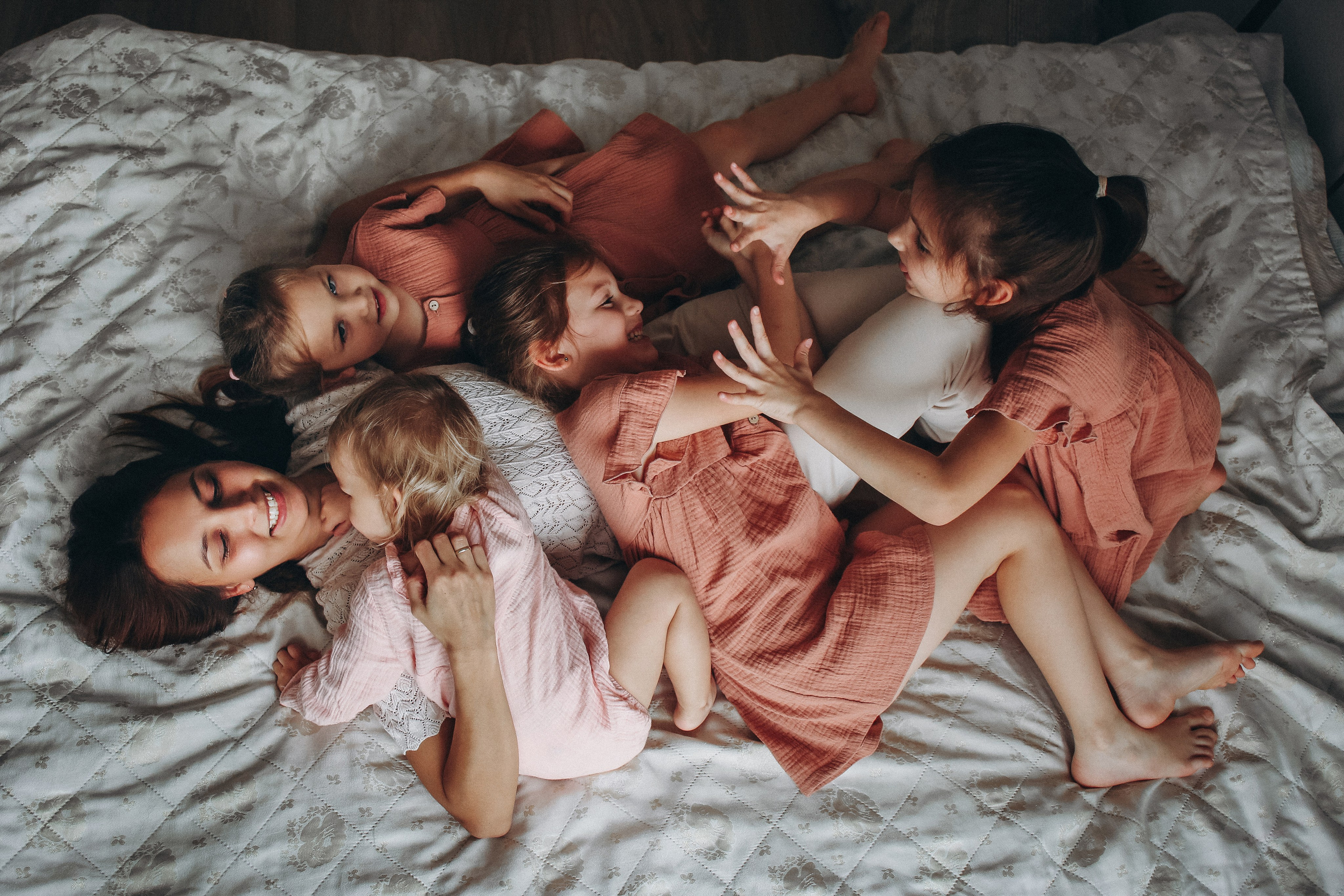 Светлана с дочками. Семейный фотограф в Москве Марина Петра