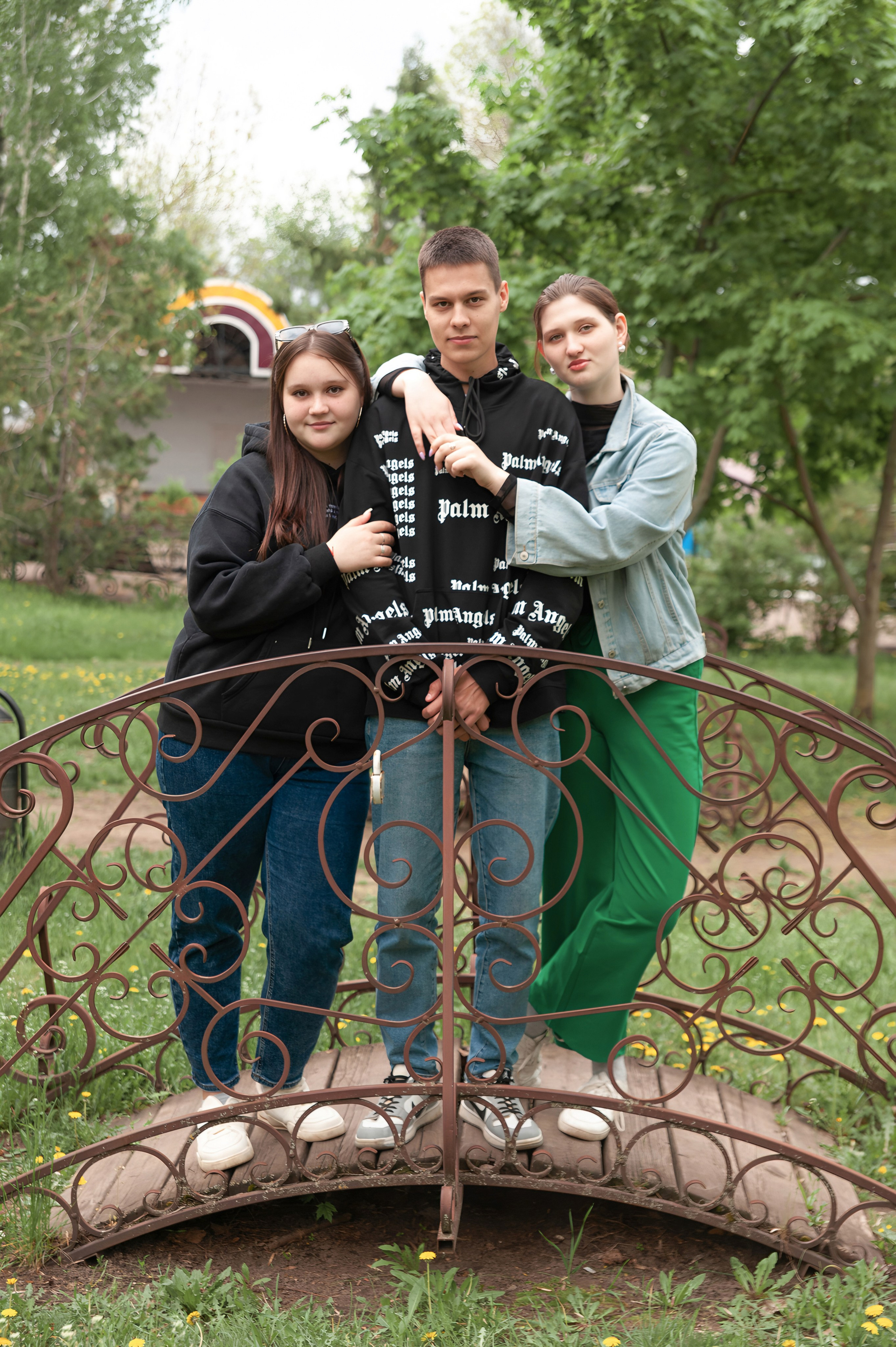 Друзья. Выпускные альбомы. Фотограф Ксения Борисова