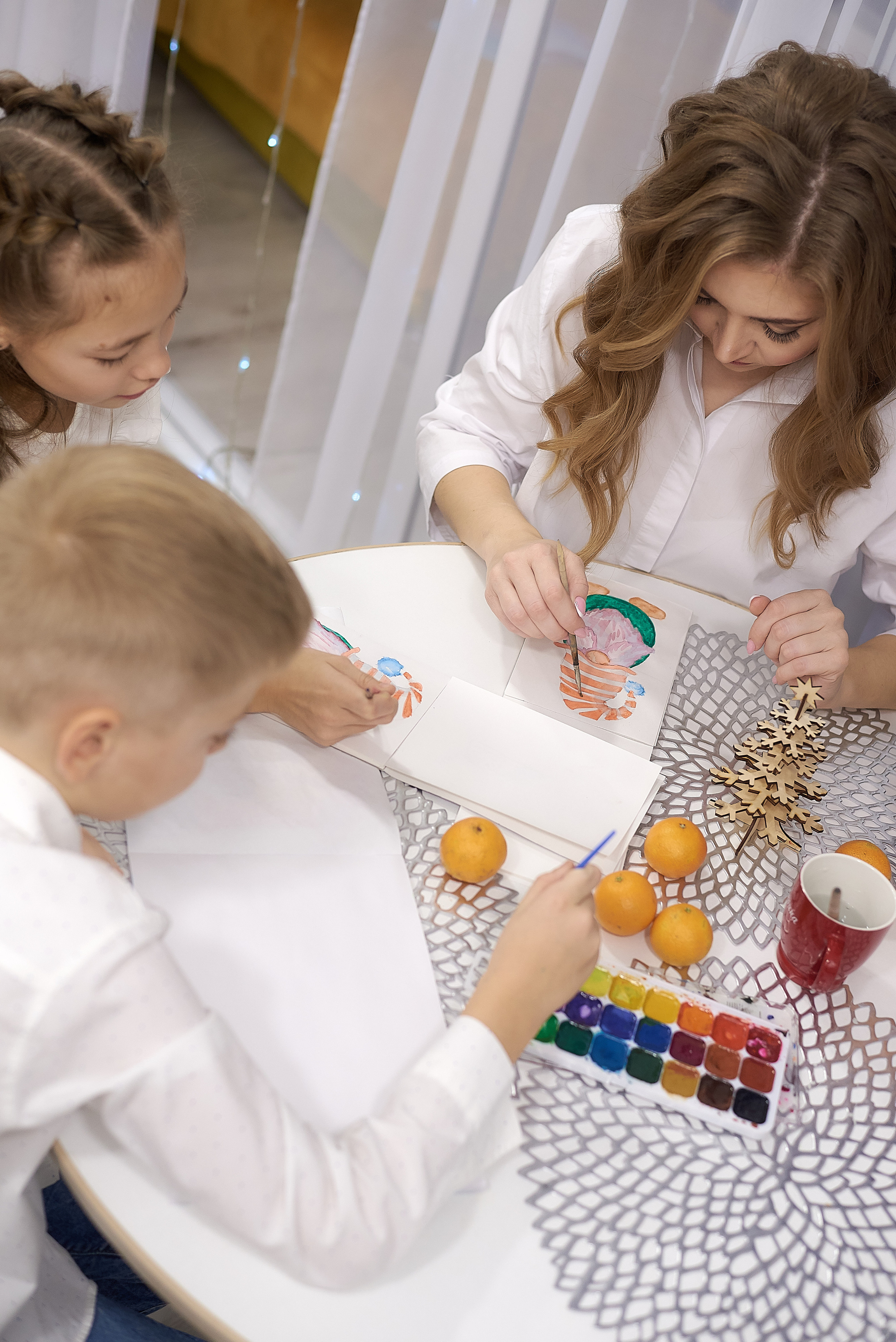 Новогодняя домашняя съемка. Фотограф Елена Дука. Контент съемка. Семейная фотография