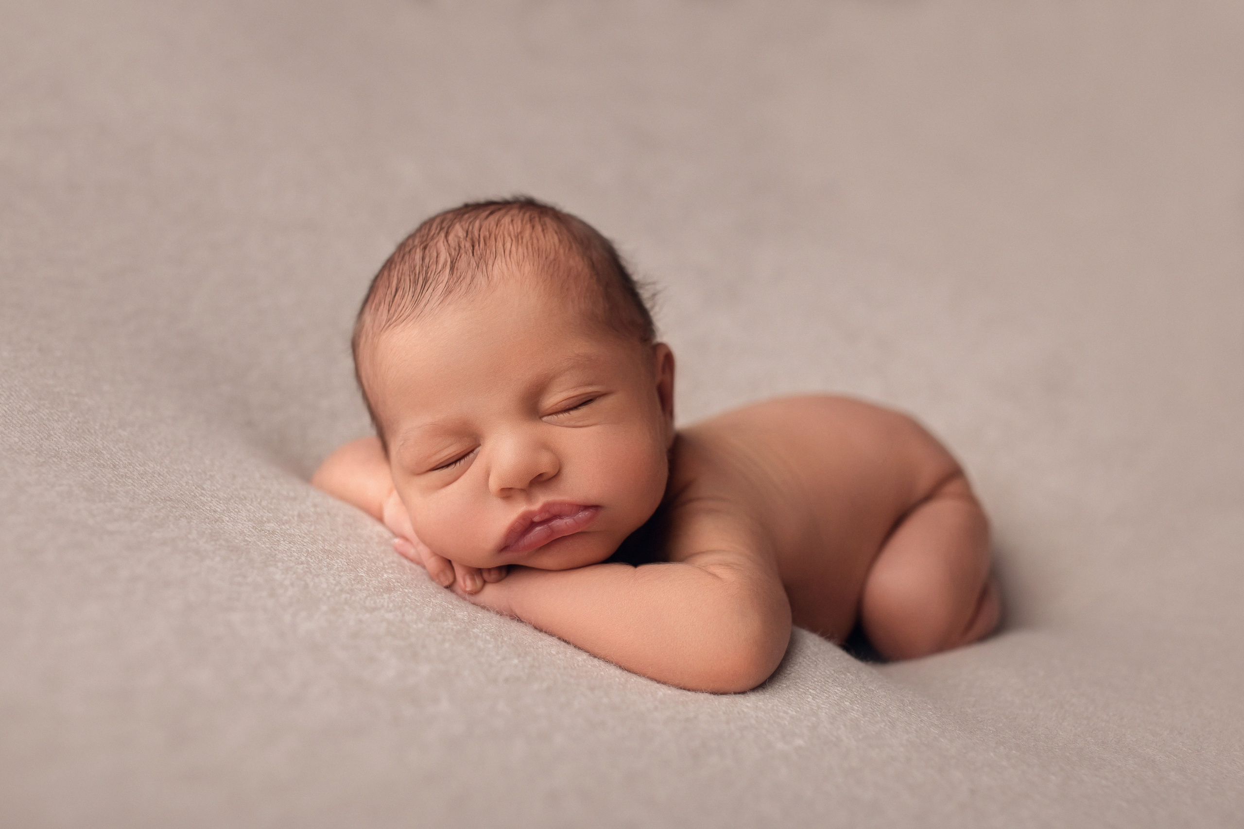 Фотосъемка новорожденных (ньюборн) детей в г. Ярославль и Ярославская. Профессиональный фотограф Елена Красилина г.Ярославль, г. Рыбинск