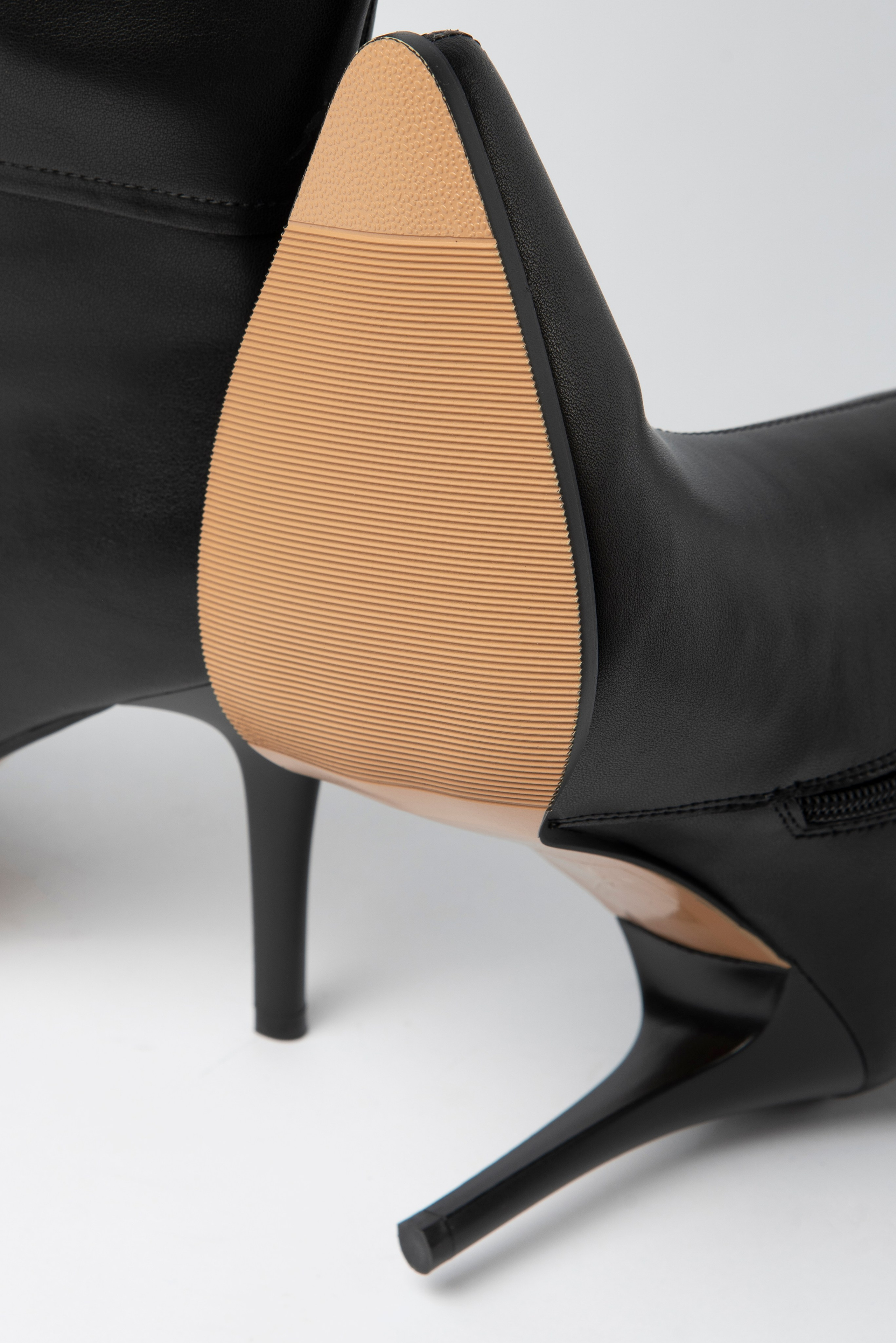 Каталожная съёмка для интернет магазинов. Автопортретная фотостудия в Казани