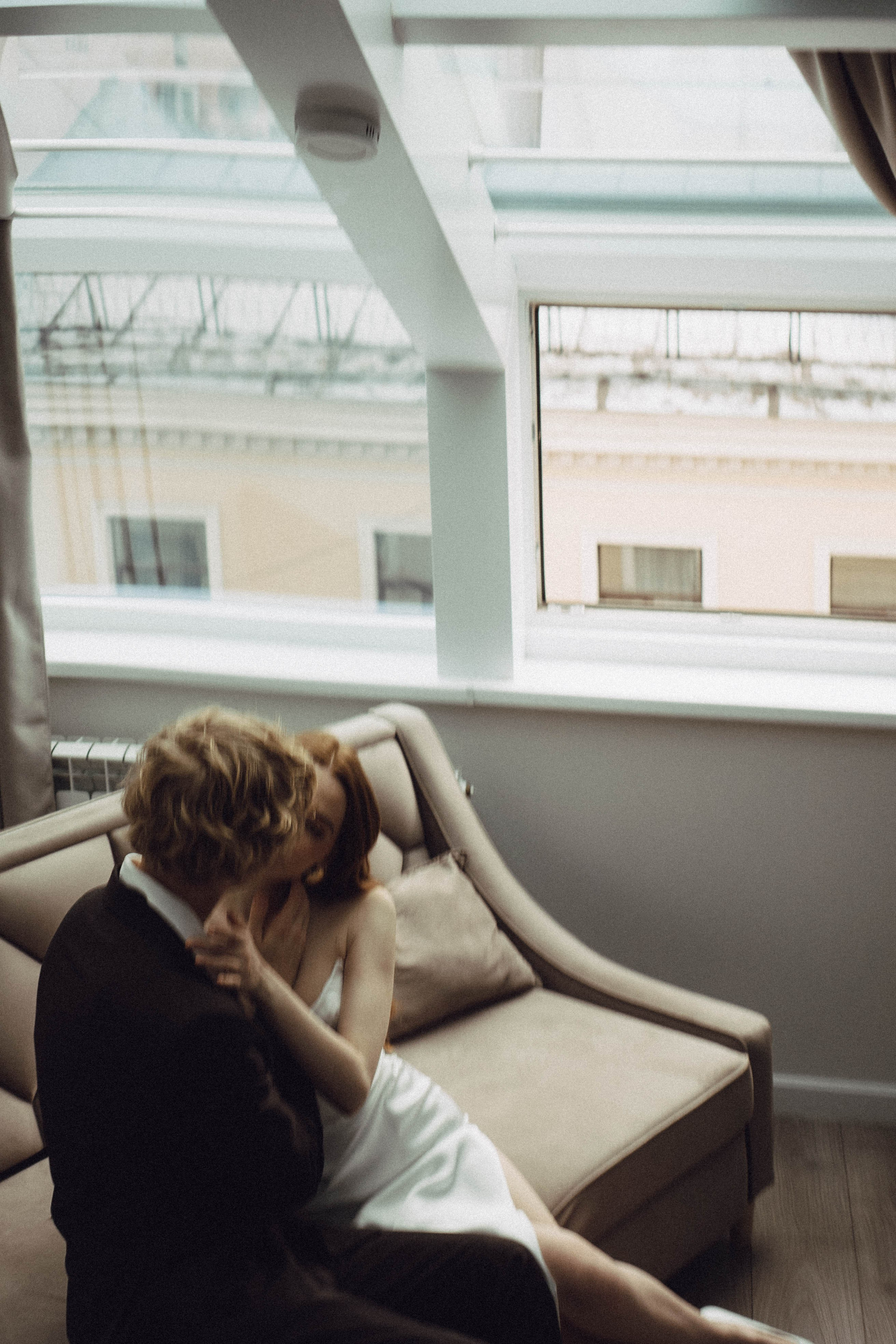 СВАДЕБНАЯ СЬЕМКА В ОТЕЛЕ. СБОРЫ ЖЕНИХА И НЕВЕСТЫ И ТАКЖЕ ТОР И ПОДГОТОВКА К ПРОГУЛКЕ. Профессиональный фотограф, Санкт-Петербург — Виктория Богомолова