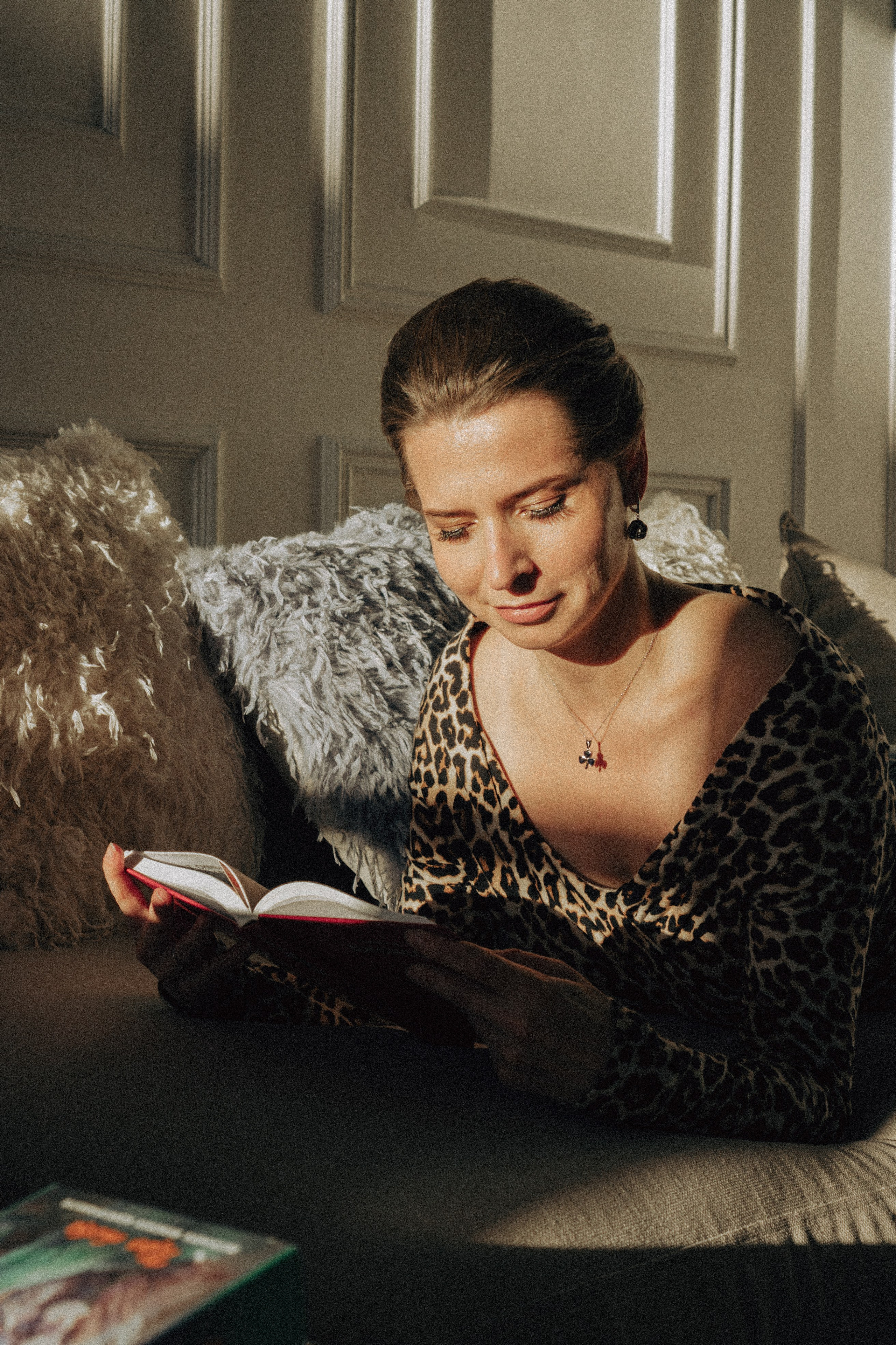 ФОТОСЕСИИЯ В СТУДИИ ДЛЯ ДЕВУШКИ ПСИХОЛОГА. Профессиональный фотограф, Санкт-Петербург — Виктория Богомолова