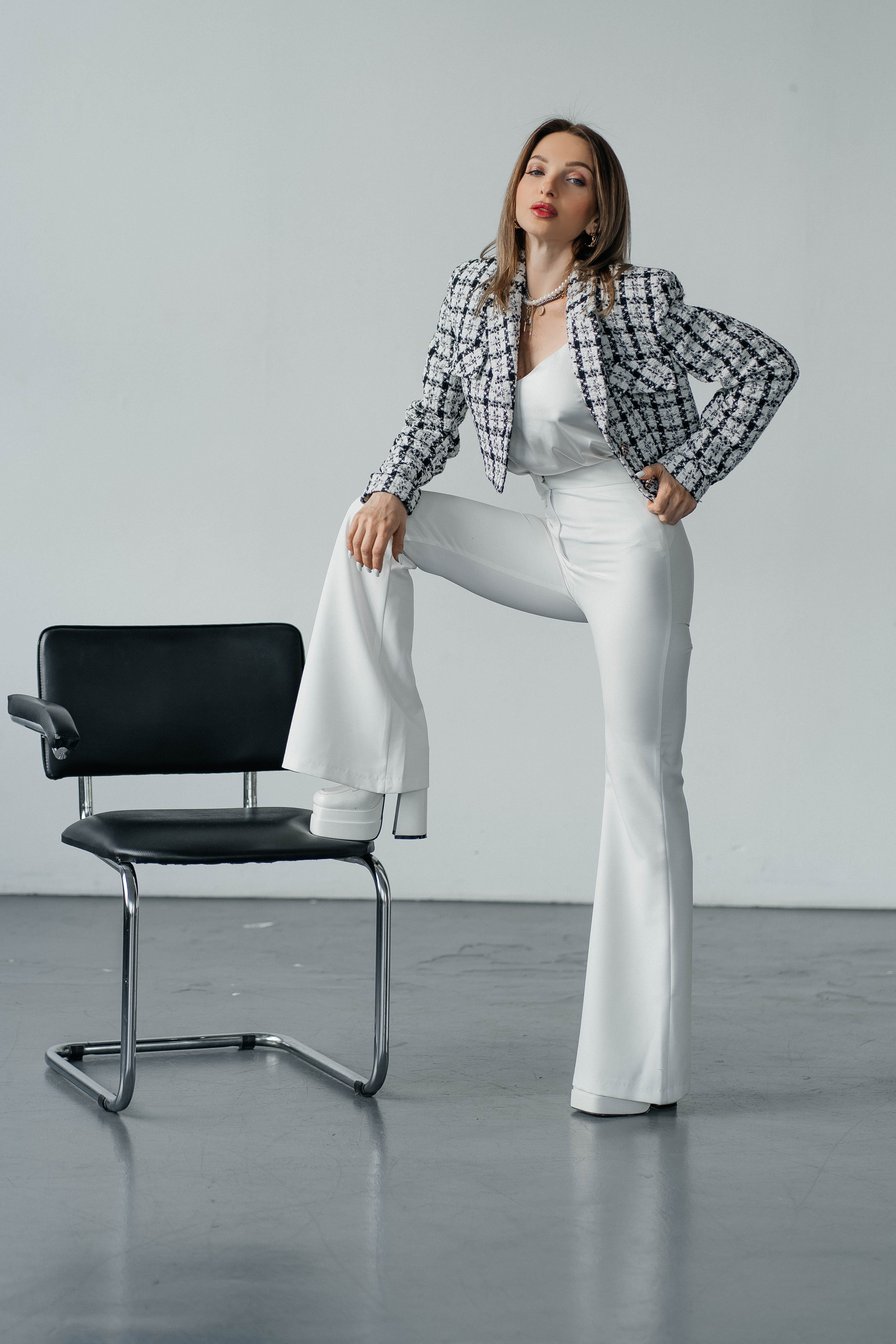 Съемки в интерьере студий. Виктория Алпеева — фотограф по любви