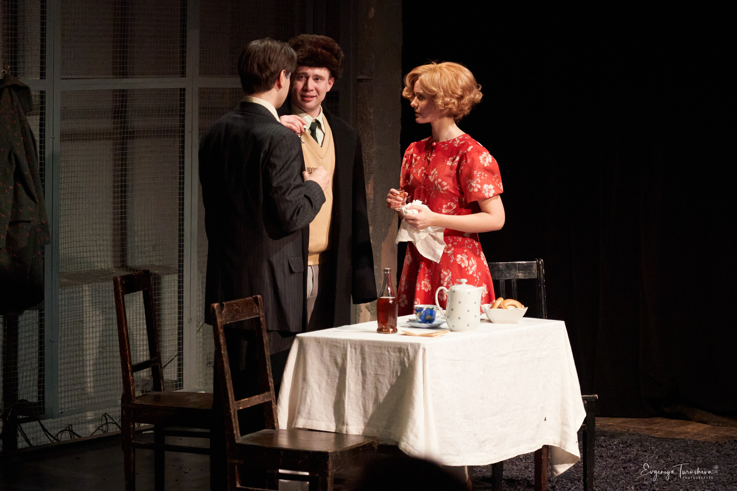 «Не бойся быть счастливым» (по пьесе А. Арбузова «Мой бедный Марат») | 26.01.2024 | ЦАТРА (экспериментальная сцена). Фотограф Евгения Турушева