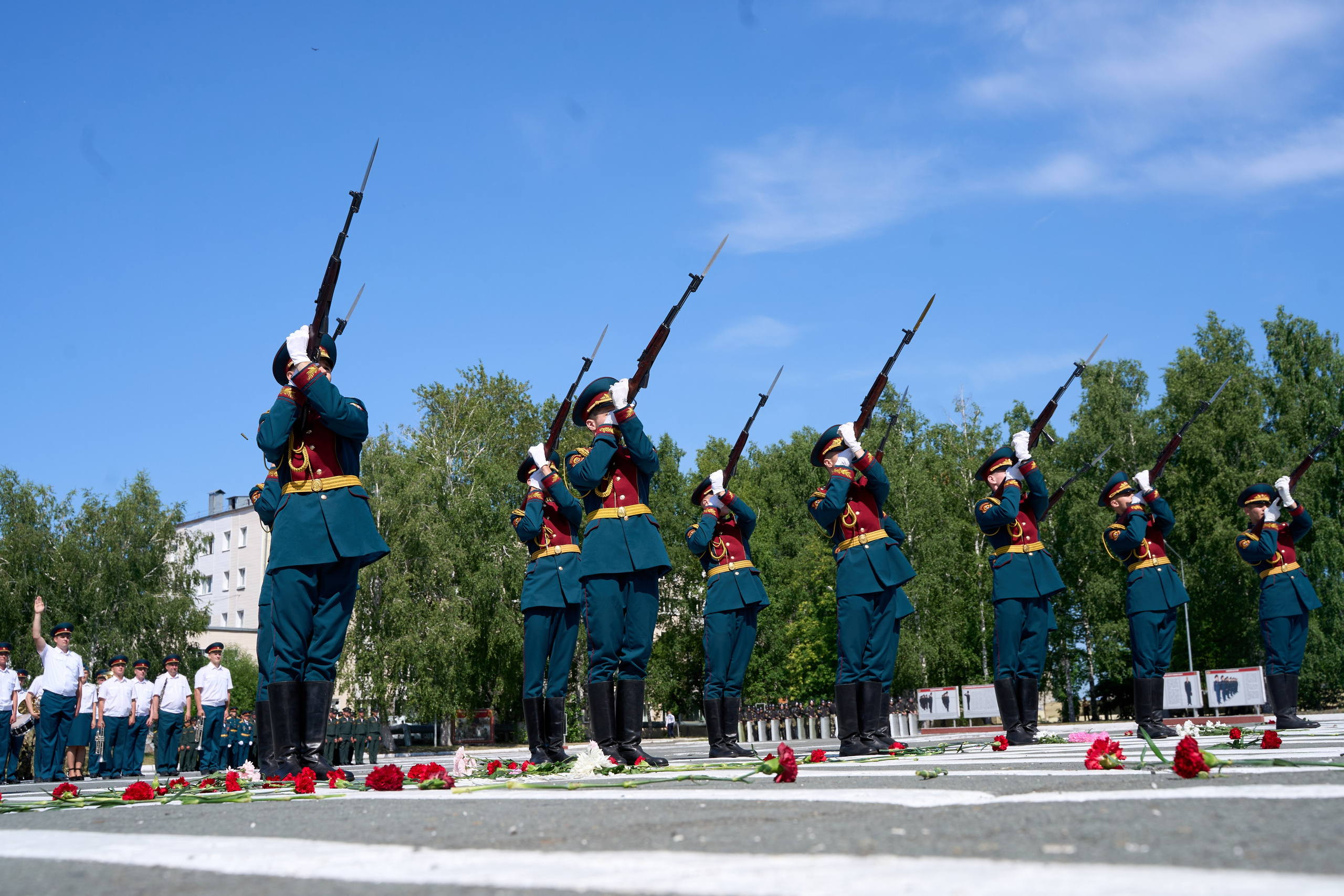 Выпускной Новосибирский военный институт. TRINITY GRAPH