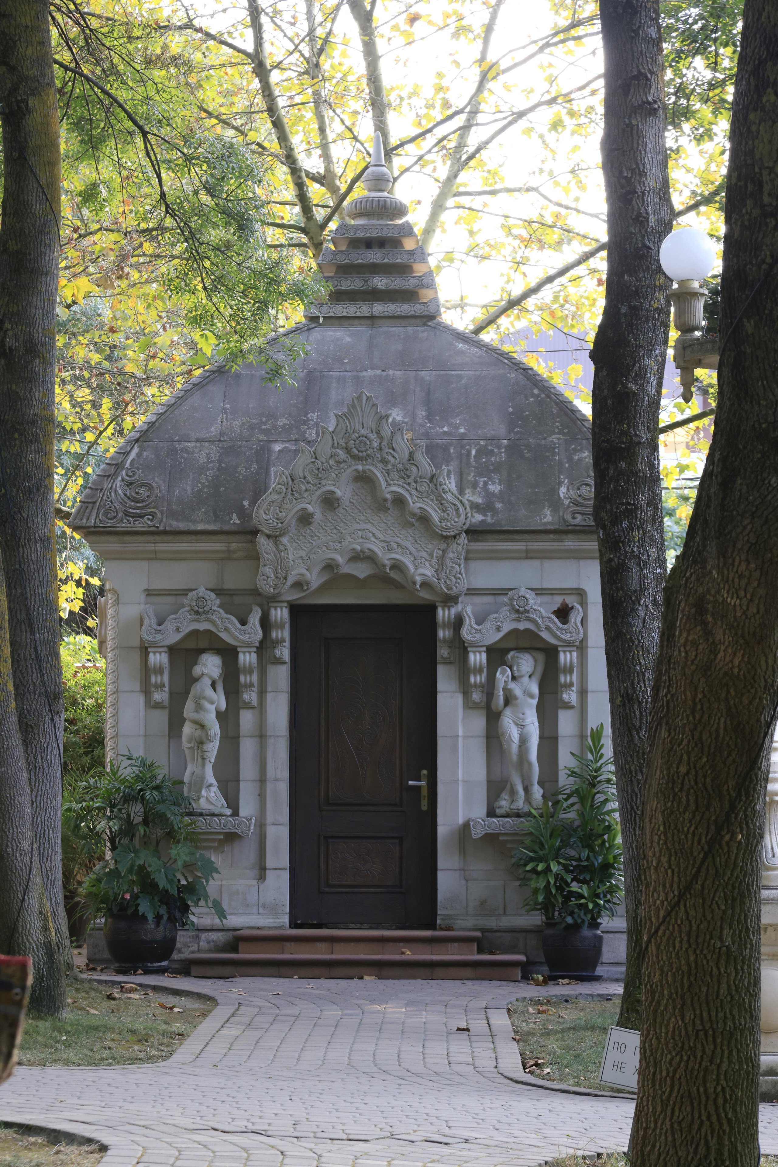 Старый парк. Кабардинка. 2023. Фотохудожник BID