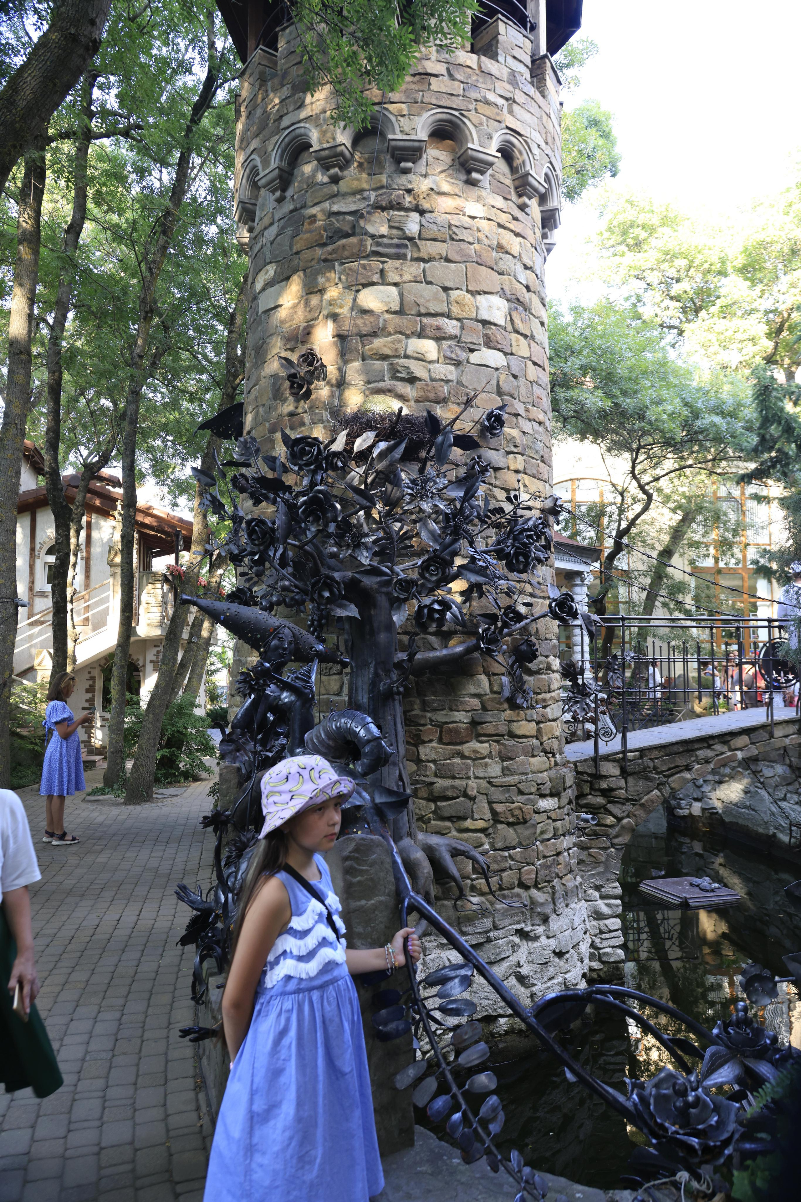 Старый парк. Кабардинка. 2023. Фотохудожник BID