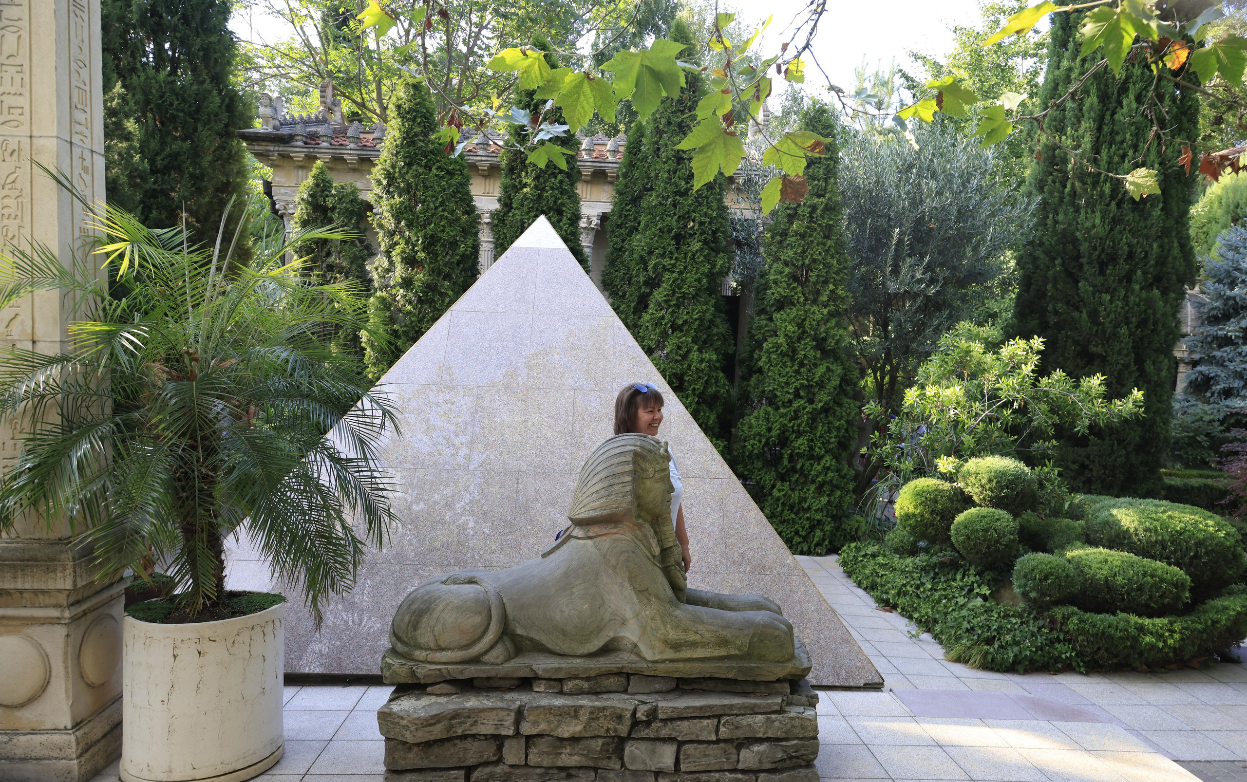 Старый парк. Кабардинка. 2023. Фотохудожник BID