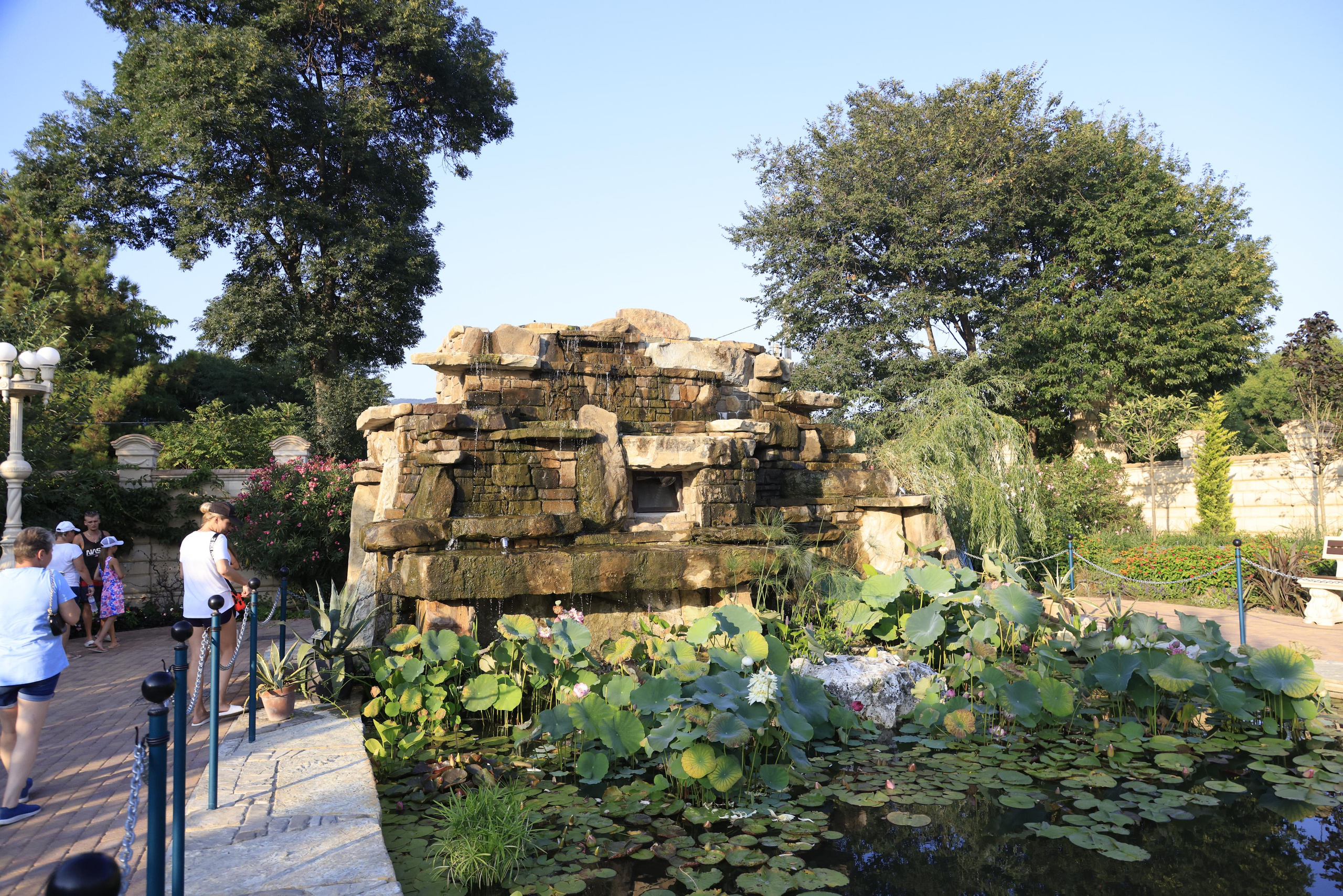 Старый парк. Кабардинка. 2023. Фотохудожник BID