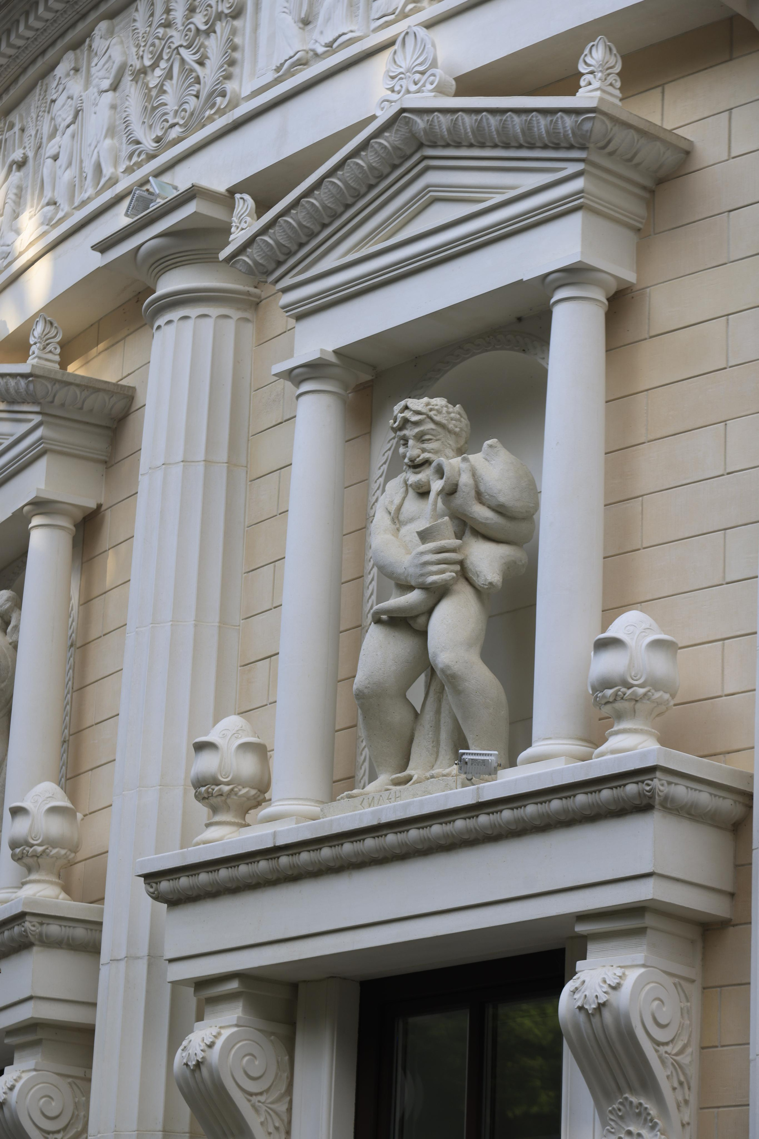 Старый парк. Кабардинка. 2023. Фотохудожник BID