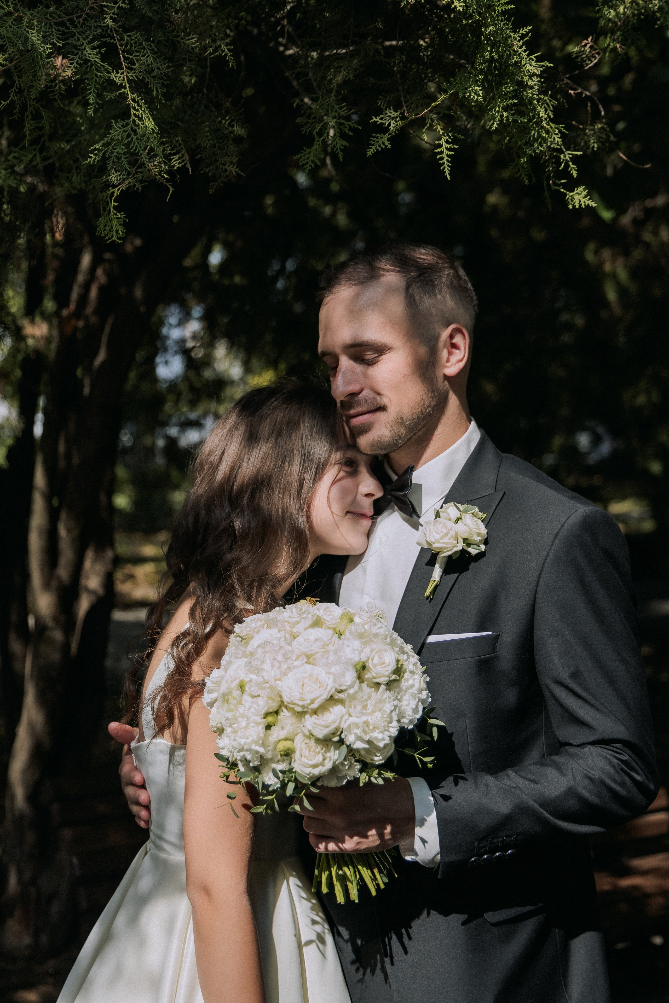 Свадебная прогулка Екатерины и Евгения. Свадебная фотография. Арина Рубах