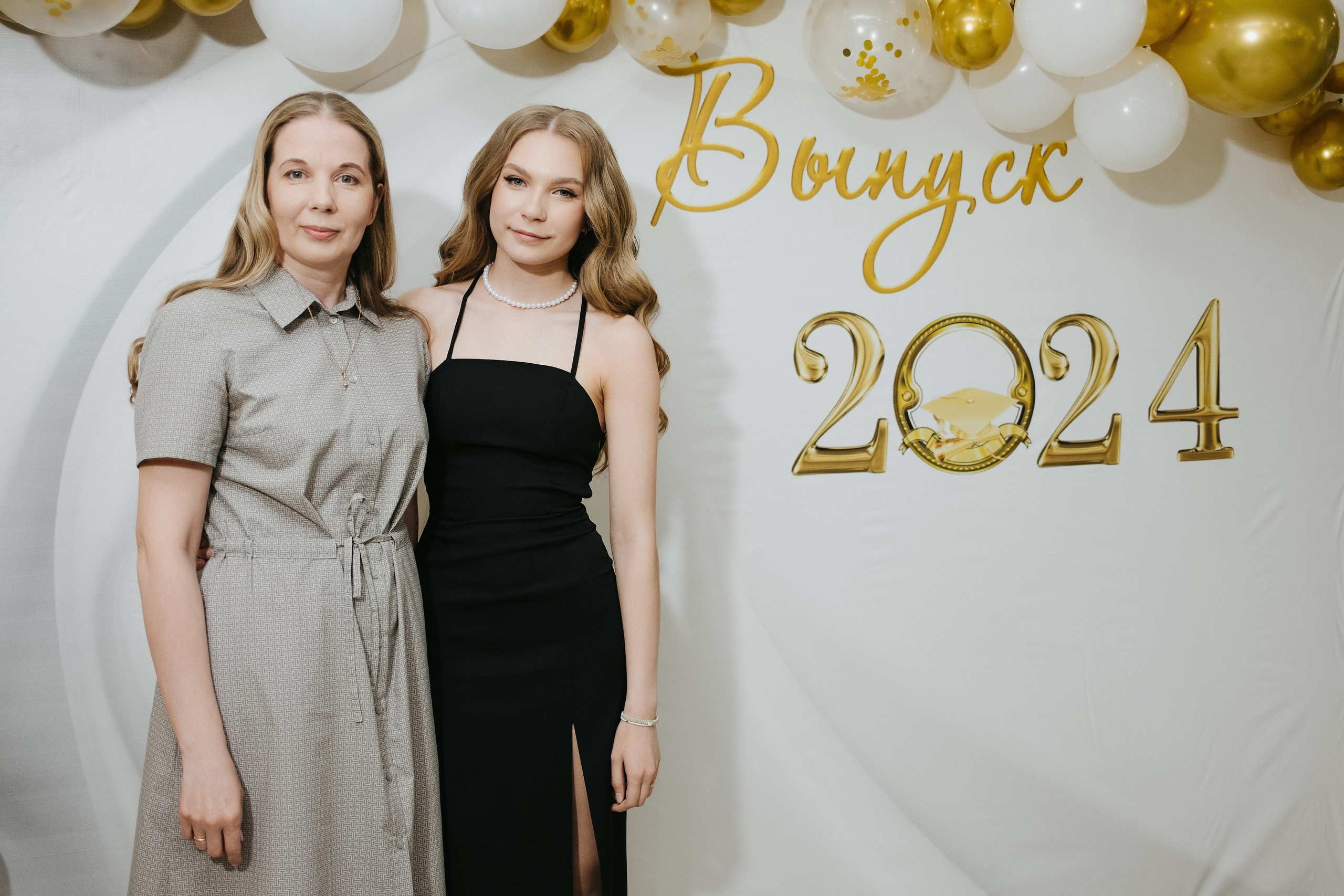 Выпускной 11 класс школы № 30. Свадебный и репортажной фотограф Денис Ожигин в Краснодаре и Краснодарском крае