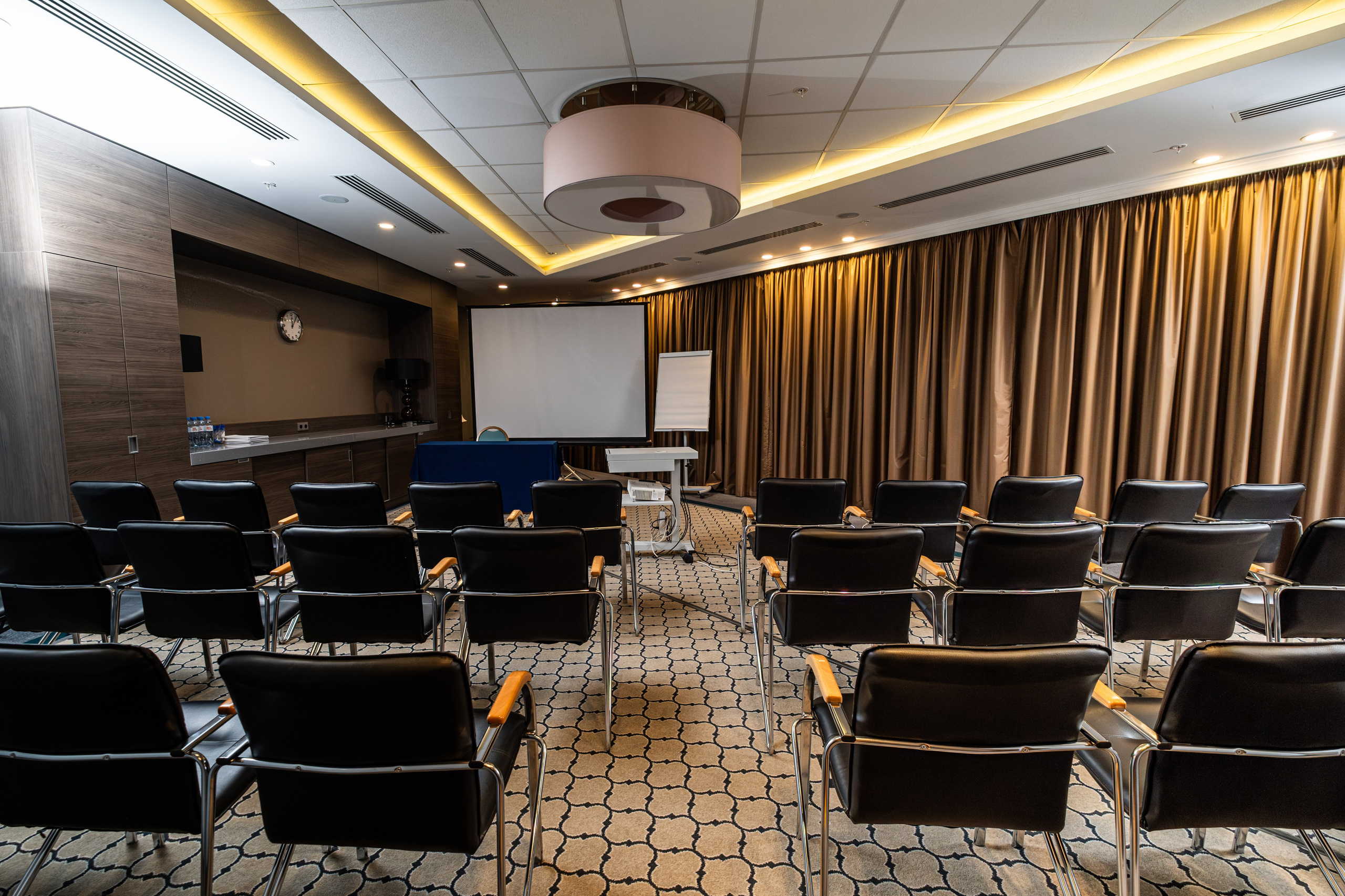 Интерьер. Фотограф и видеограф в Тюмени Анна Жагорина, ваши фото еще не отдавали так быстро!