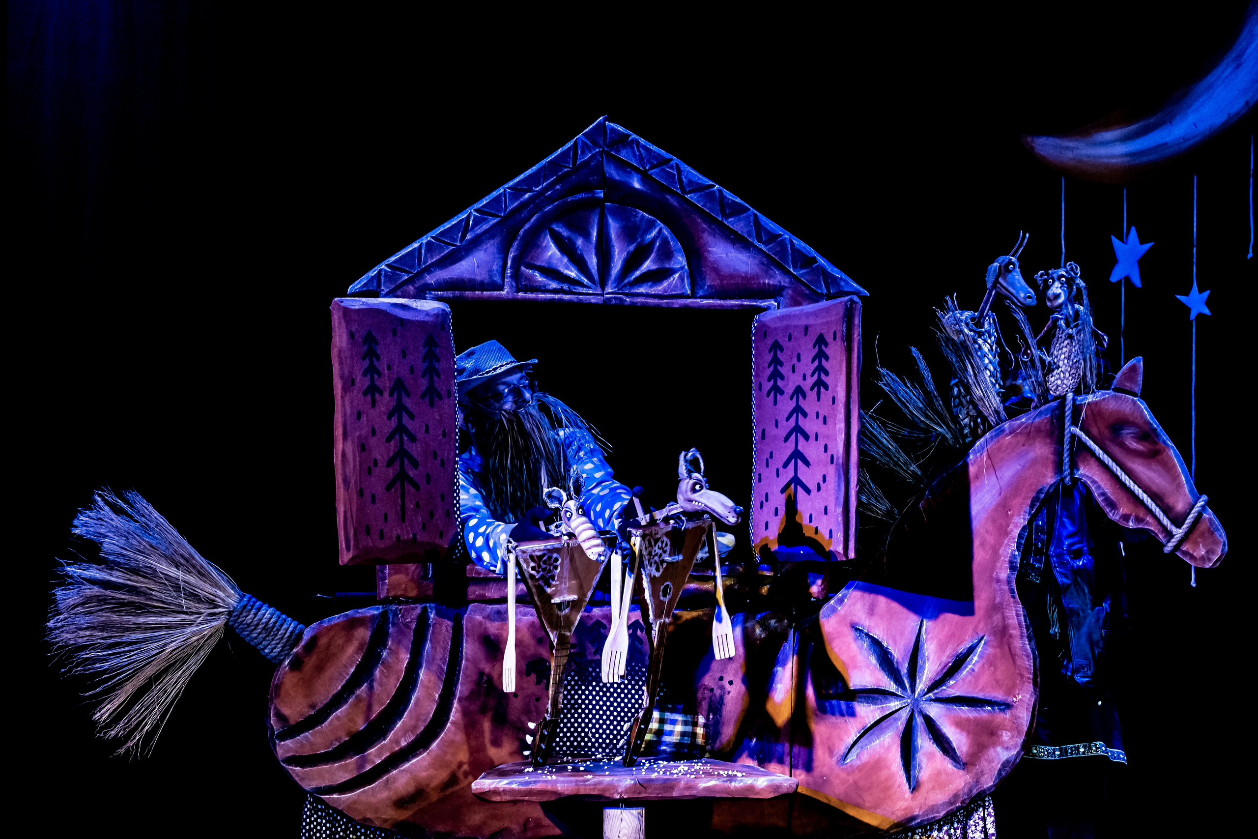 Лапотные сказки спектакль театра Саквояж. Фотограф в Сочи Юрий Шептаев