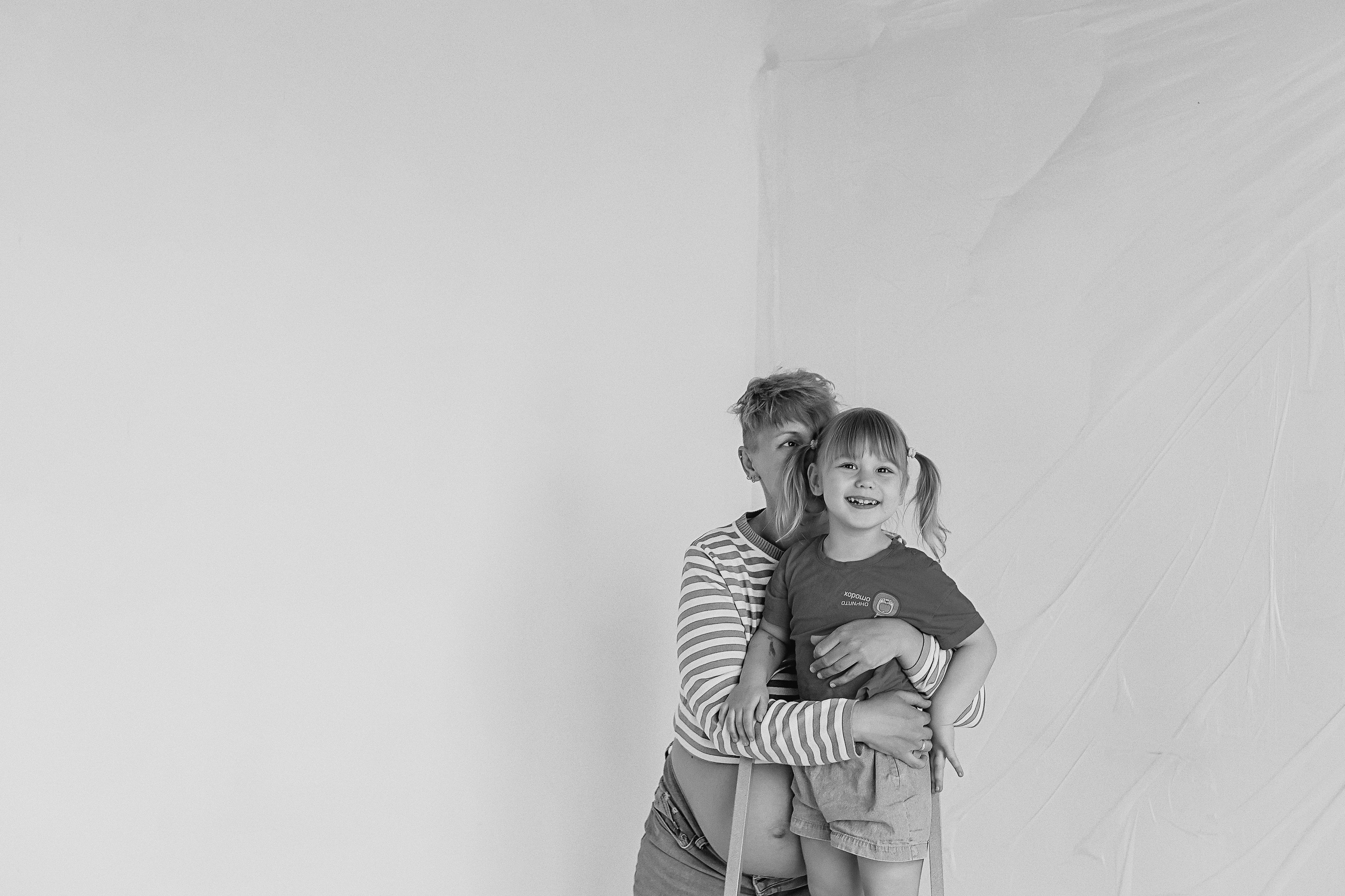 Ремонт. Семейный фотограф Тюмень, фотограф на роды Салмина Мария