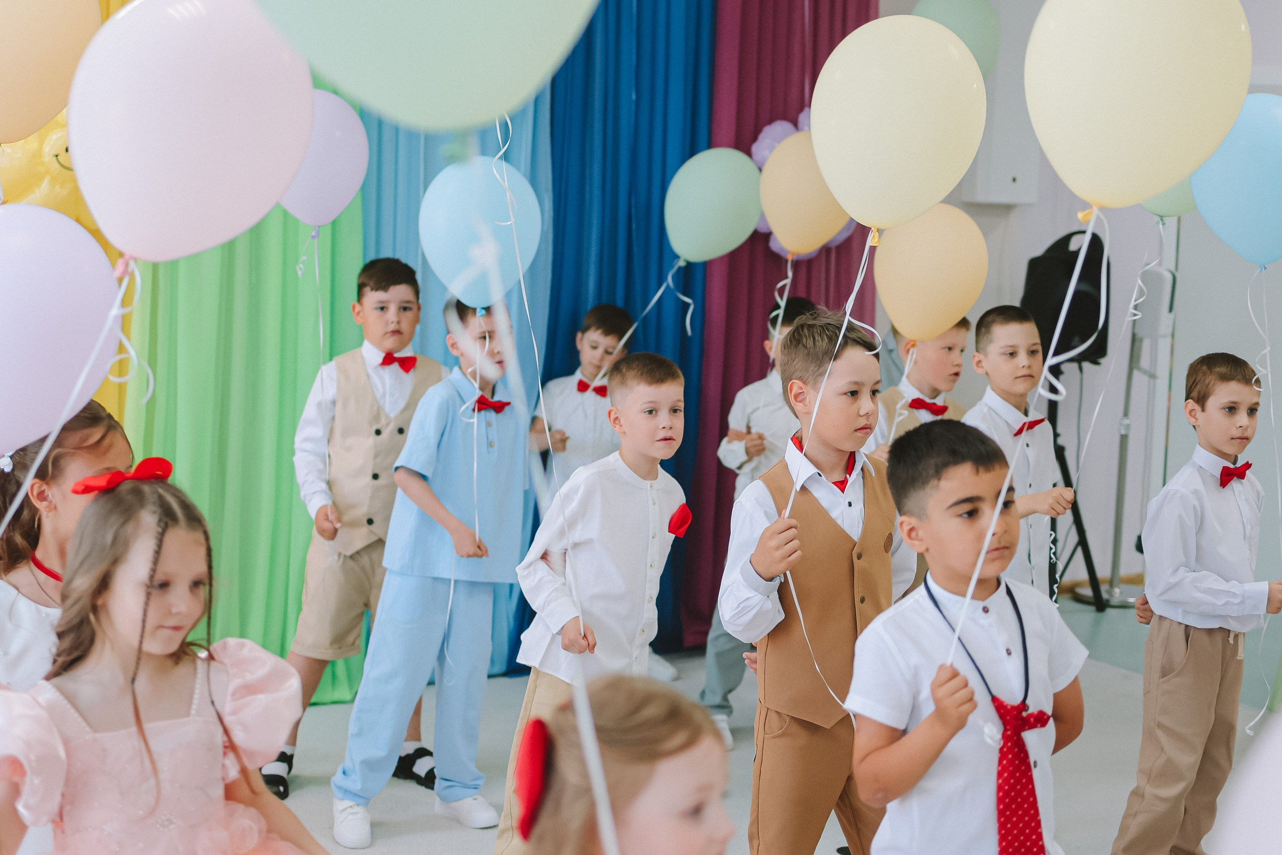 Выпускной репортаж. Семейный фотограф Тюмень, фотограф на роды Салмина Мария