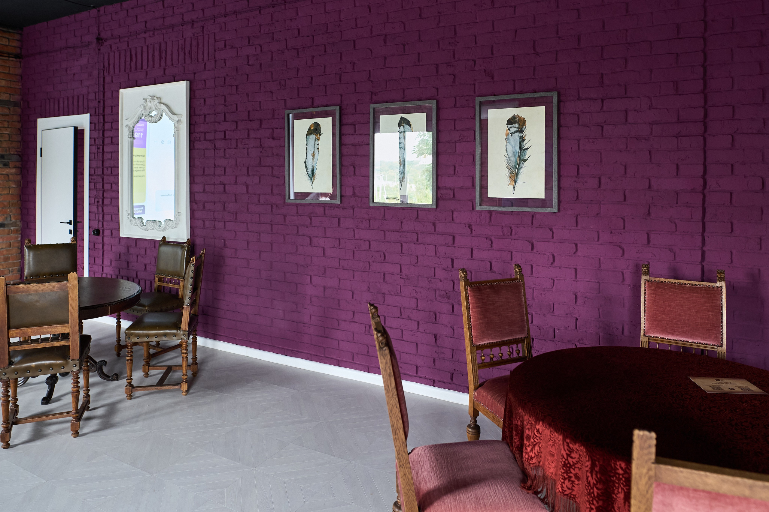 Интерьерная съемка здания продюсерского центра «Бикбау». Фотограф Олег Сотник