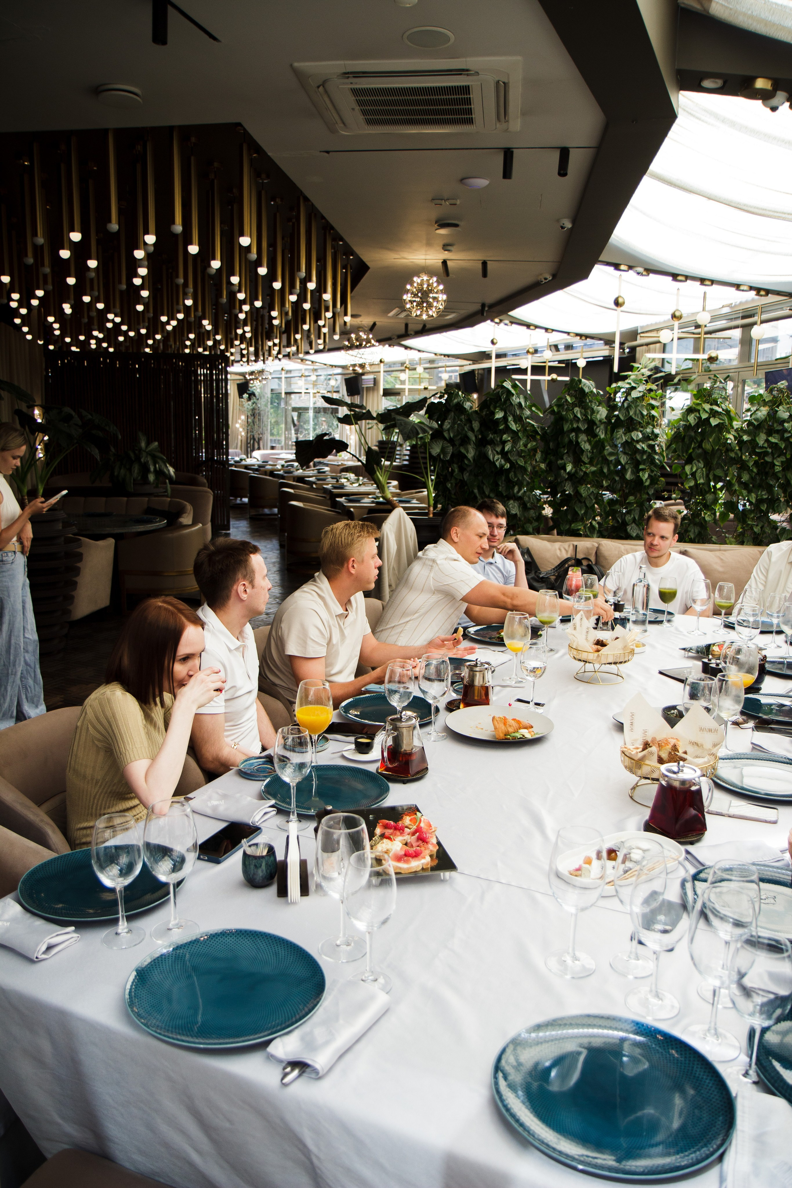 Бизнес-завтрак Германа Гаврилова. Фотограф Москва — личные фотосессии, лавстори в студии