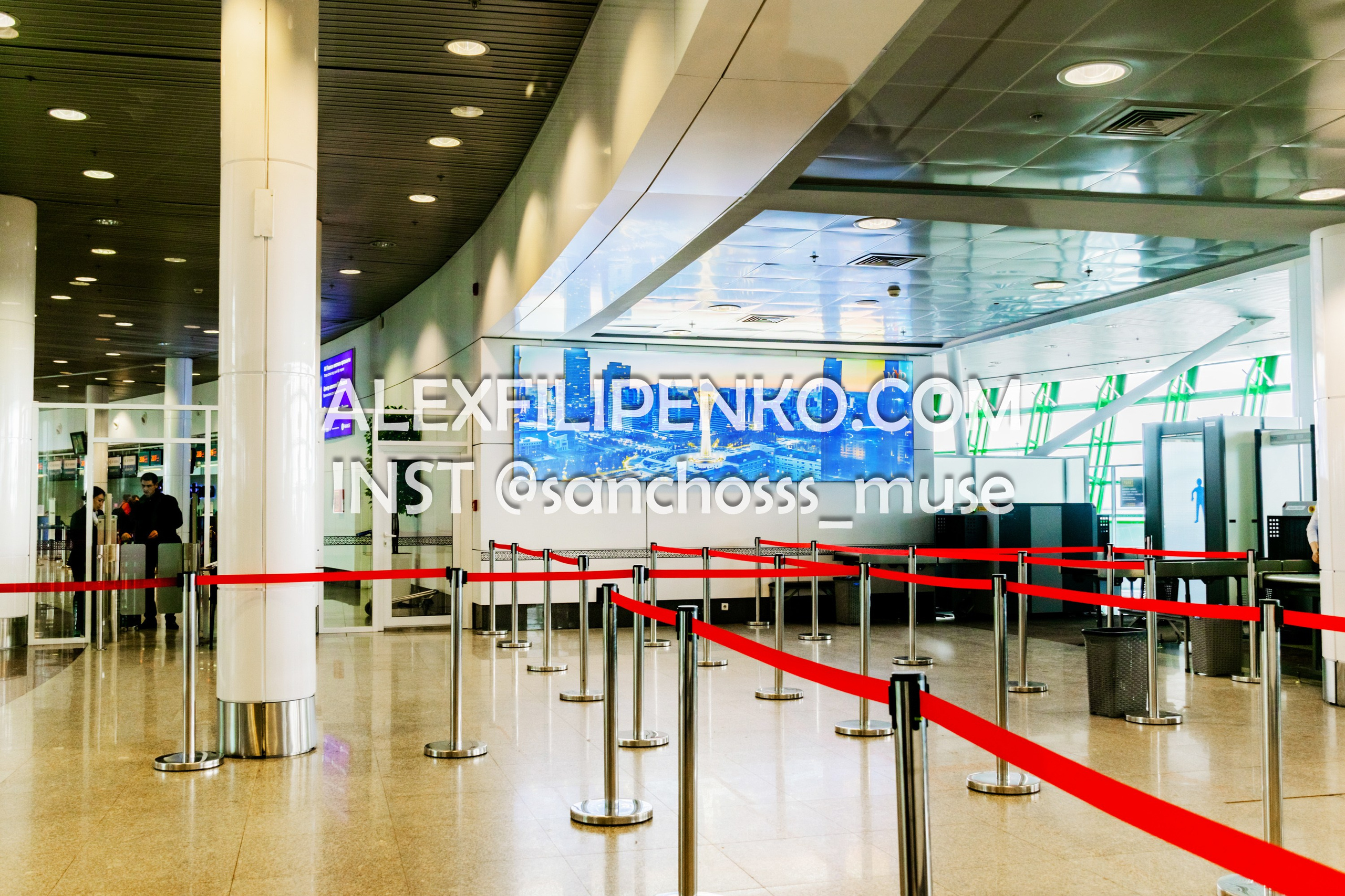 Фотосъемка для рекламного оператора MYD Production в Аэропорту Астаны. Фотограф интерьера недвижимости и архитектуры в Астане