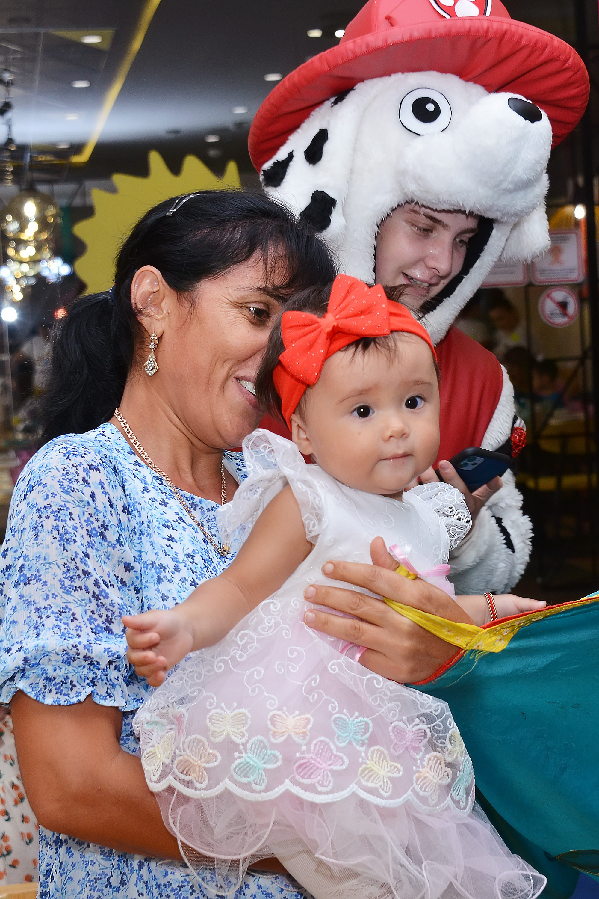 Дети-5 (Адель-1годик). Фотосъёмка. Фотограф Сергей Авдеев-семейный и детский фотограф в Алматы