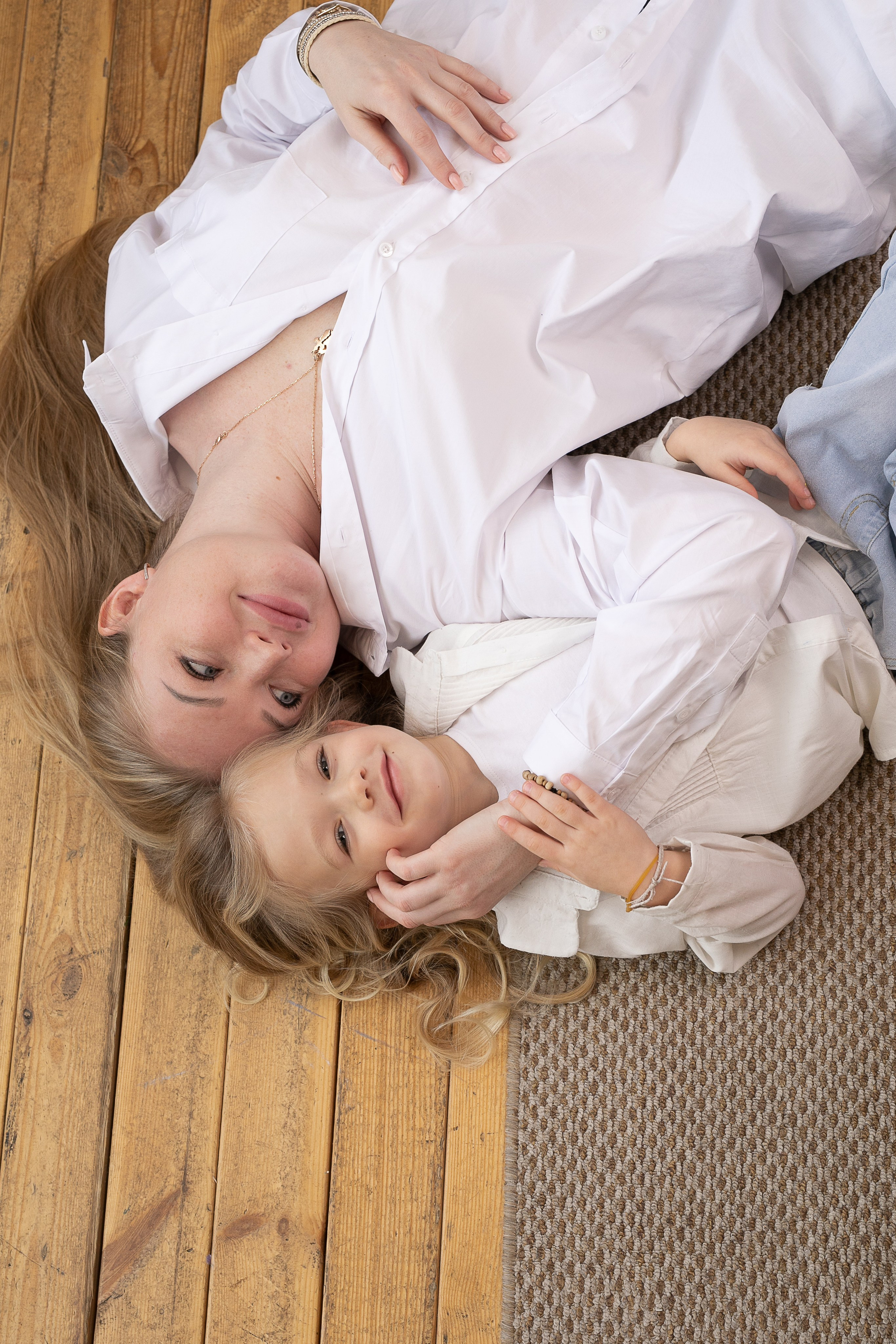 Мама Юлия с доченькой Елизаветой. Семейный и детский фотограф в Санкт-Петербург. Natalia Fadel